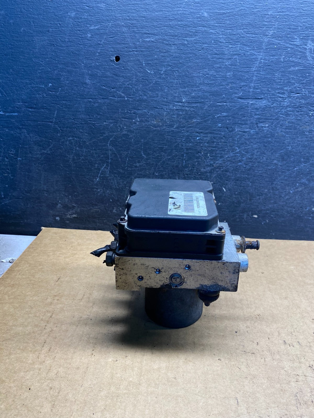 2009 2014 Chevrolet Tahoe Suburban ABS Anti Lock Brake Pump AH7227 DW4