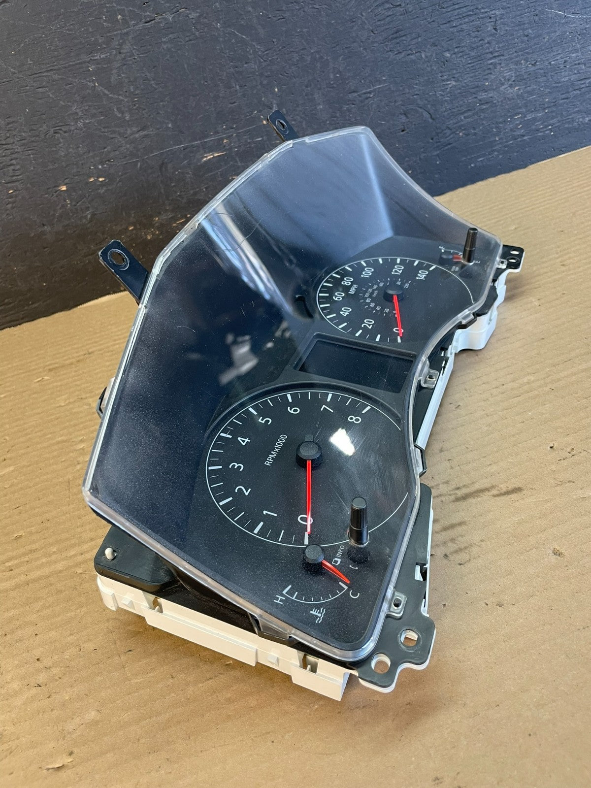 2013 to 2019 Nissan NV2500 Speedometer Cluster Gauge AF3466 DW1