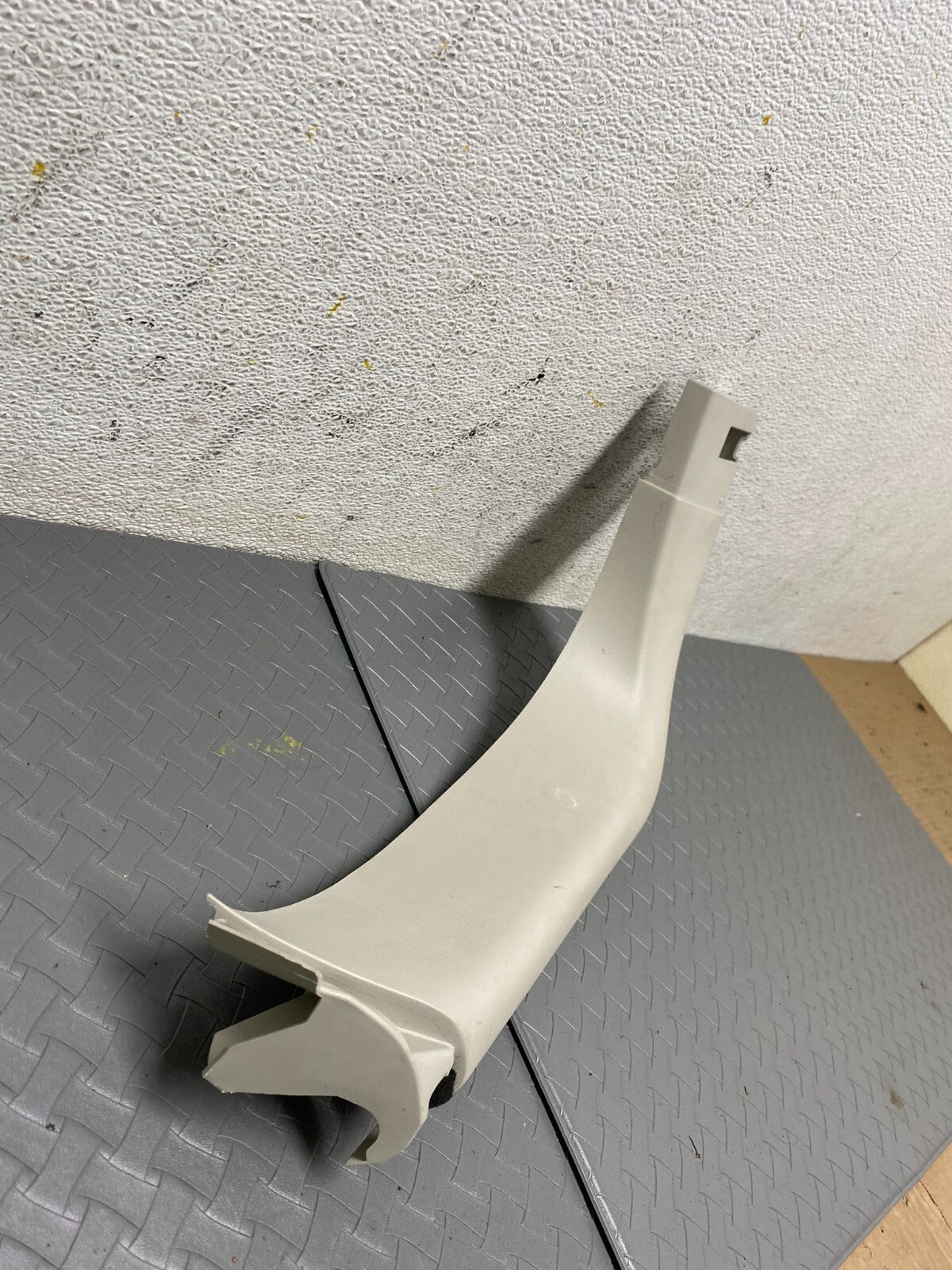 2014 to 2020 Infiniti QX60 OEM Rear Left Driver Liftgate Cover Trim Panel A20192