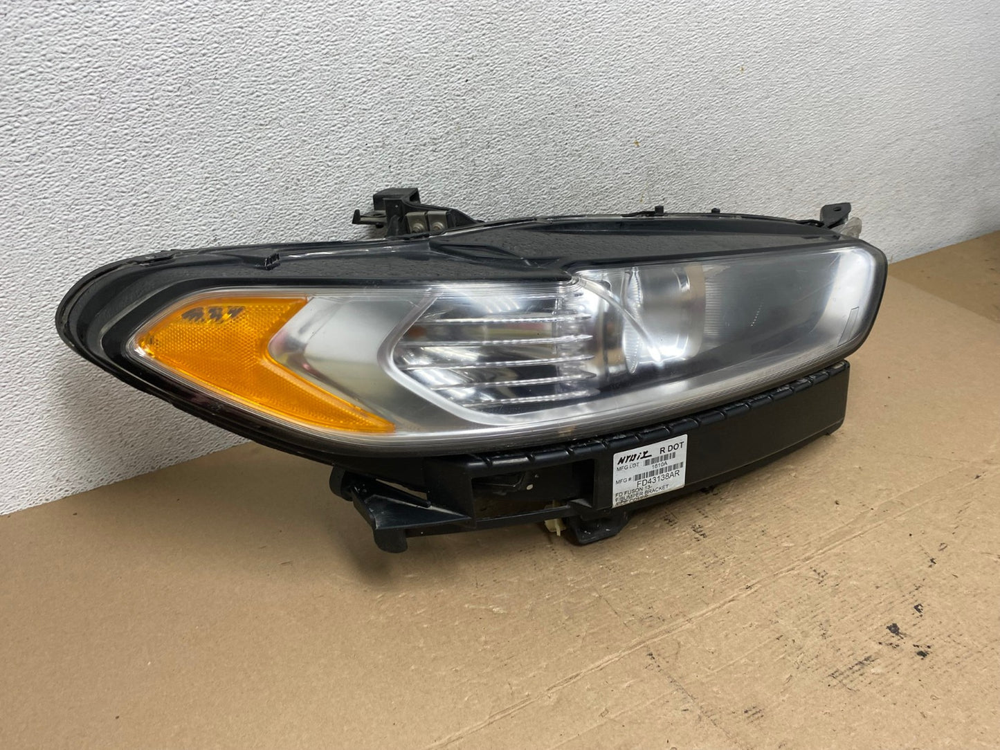 2013 to 2016 Ford Fusion Right Passenger Rh Side Headlight AF4510 LK2