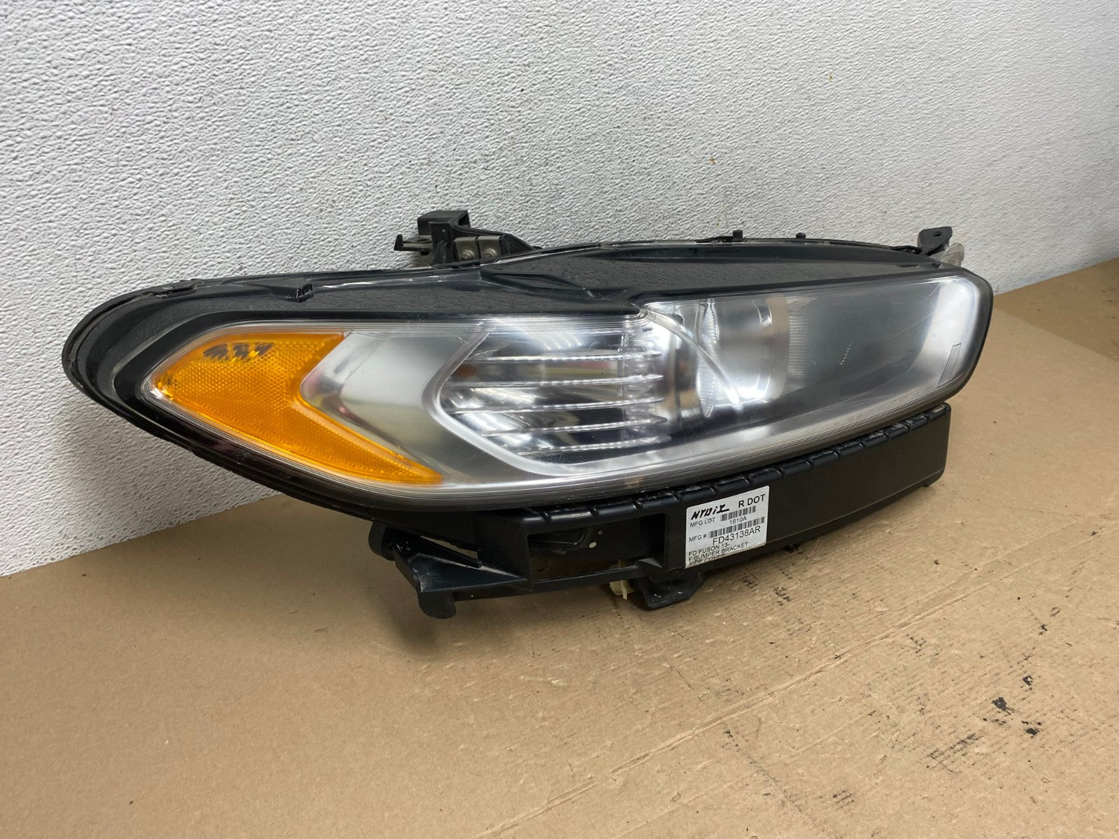 2013 to 2016 Ford Fusion Right Passenger Rh Side Headlight AF4510 LK2