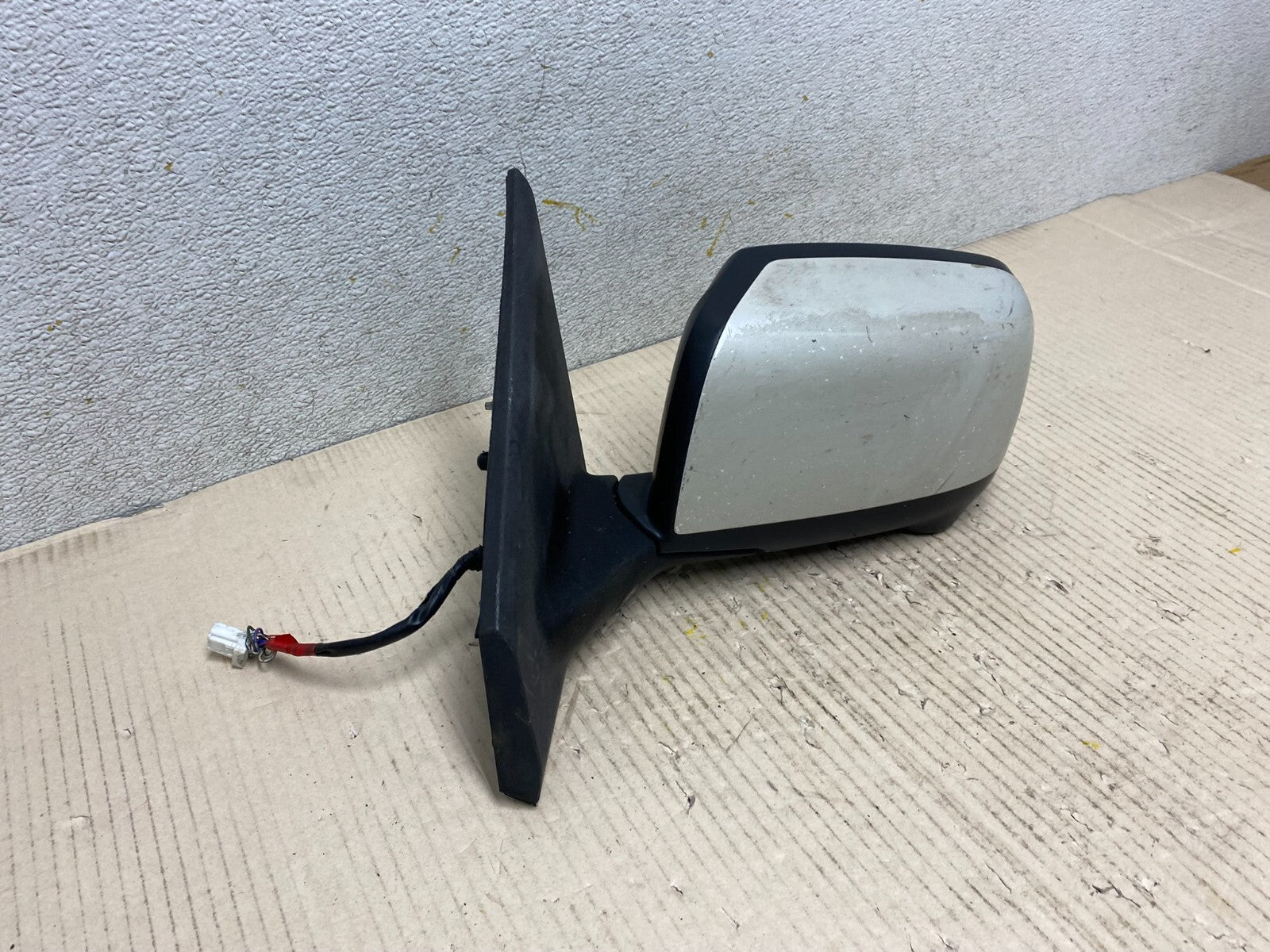 2008 to 2015 Nissan Rogue Left Driver LH Door Mirror W/ Camera O2867 DG2