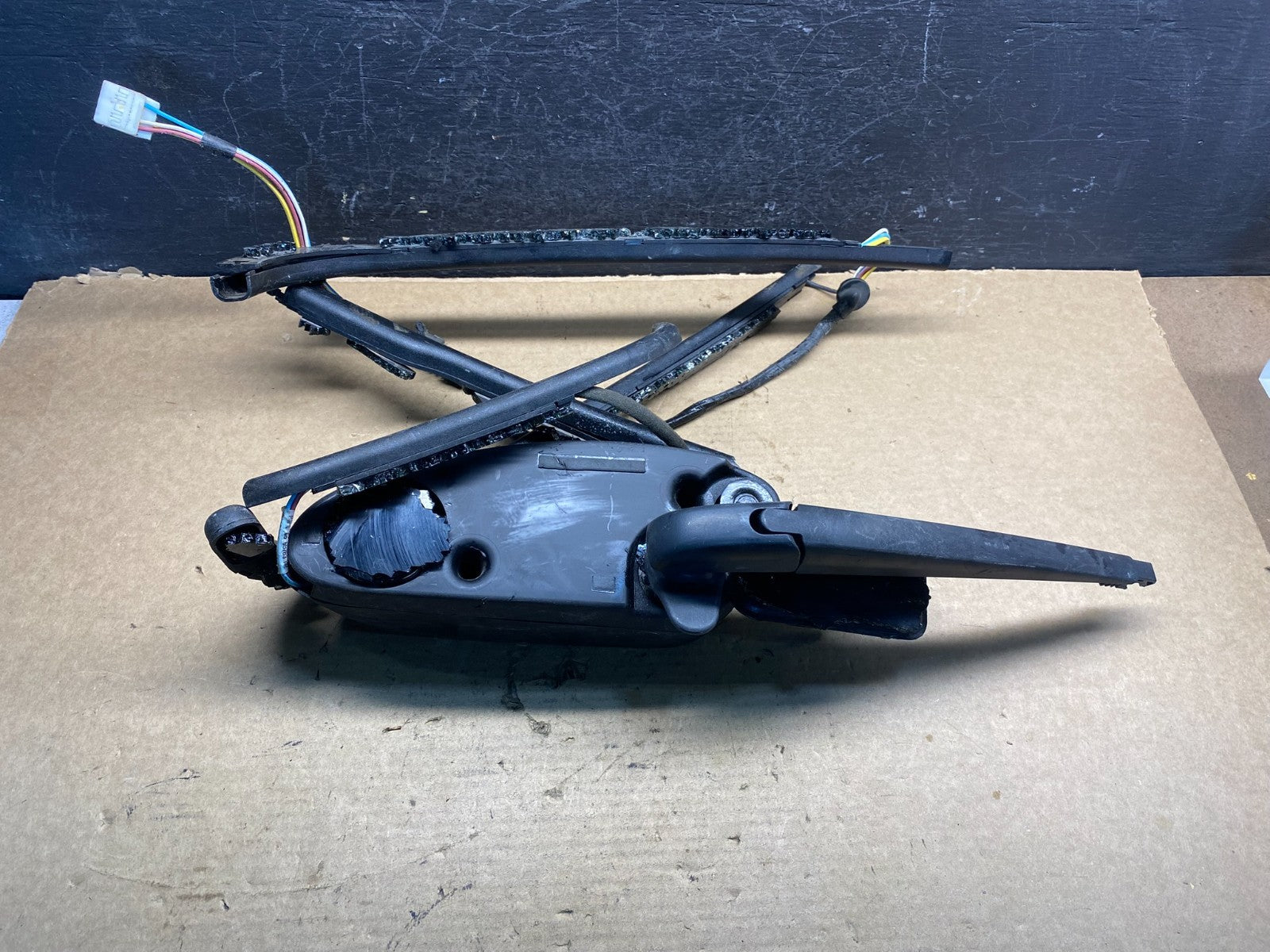 2011-2013 Jeep Grand Cherokee Tailgate Back Door Rear Wiper Motor Wiper ae00230
