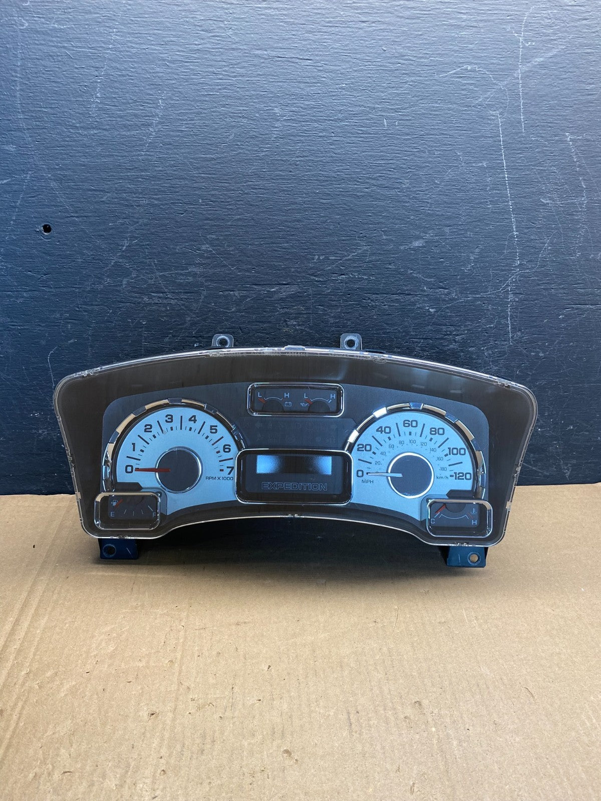 2007 2008 Ford Expedition Speedometer Cluster Gauge 7L1T-10849 AE7585 DG3