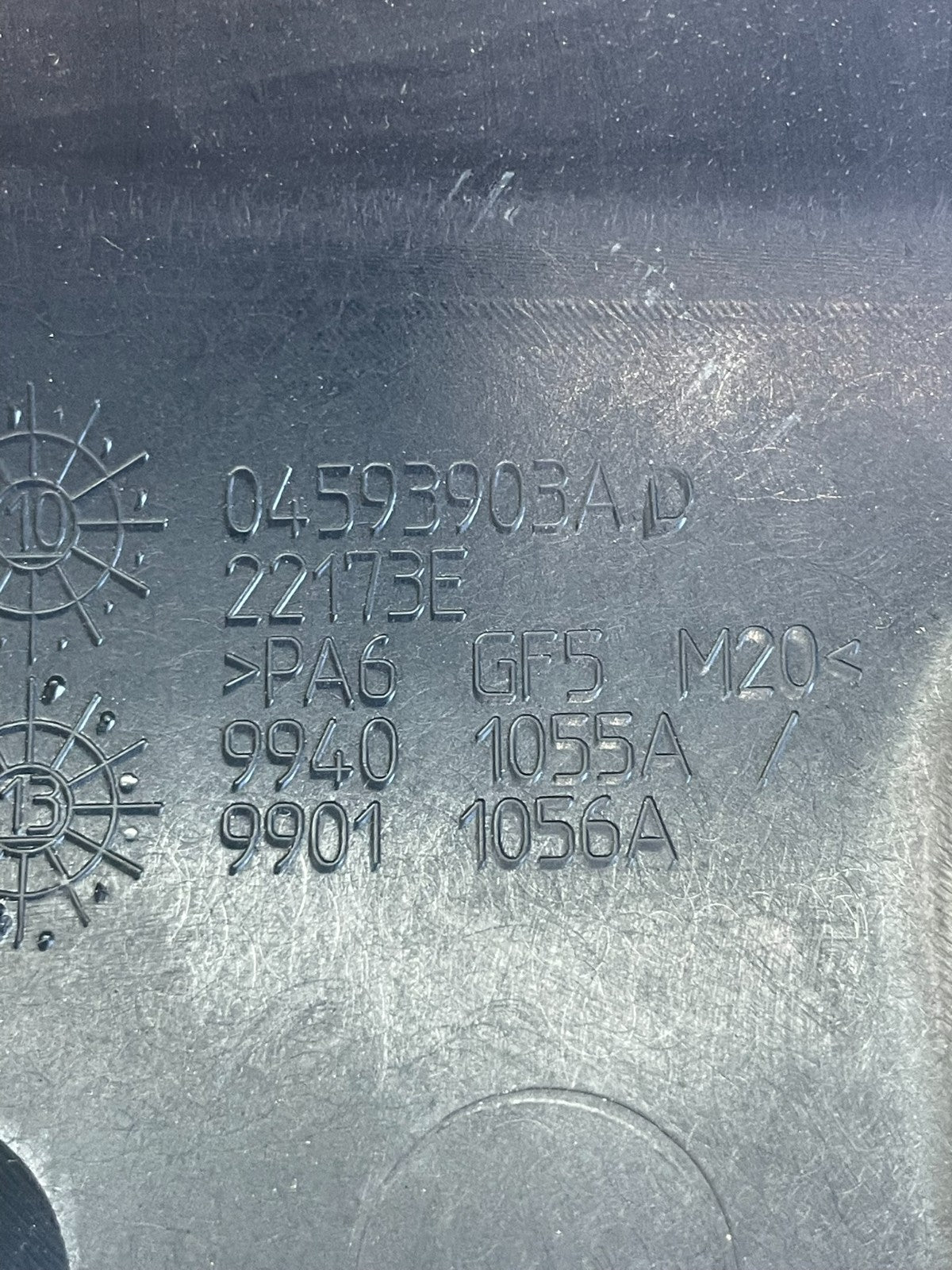 2011-2023 Chrysler 300 3.6L V6 Engine Motor Cover AF3556 DG6