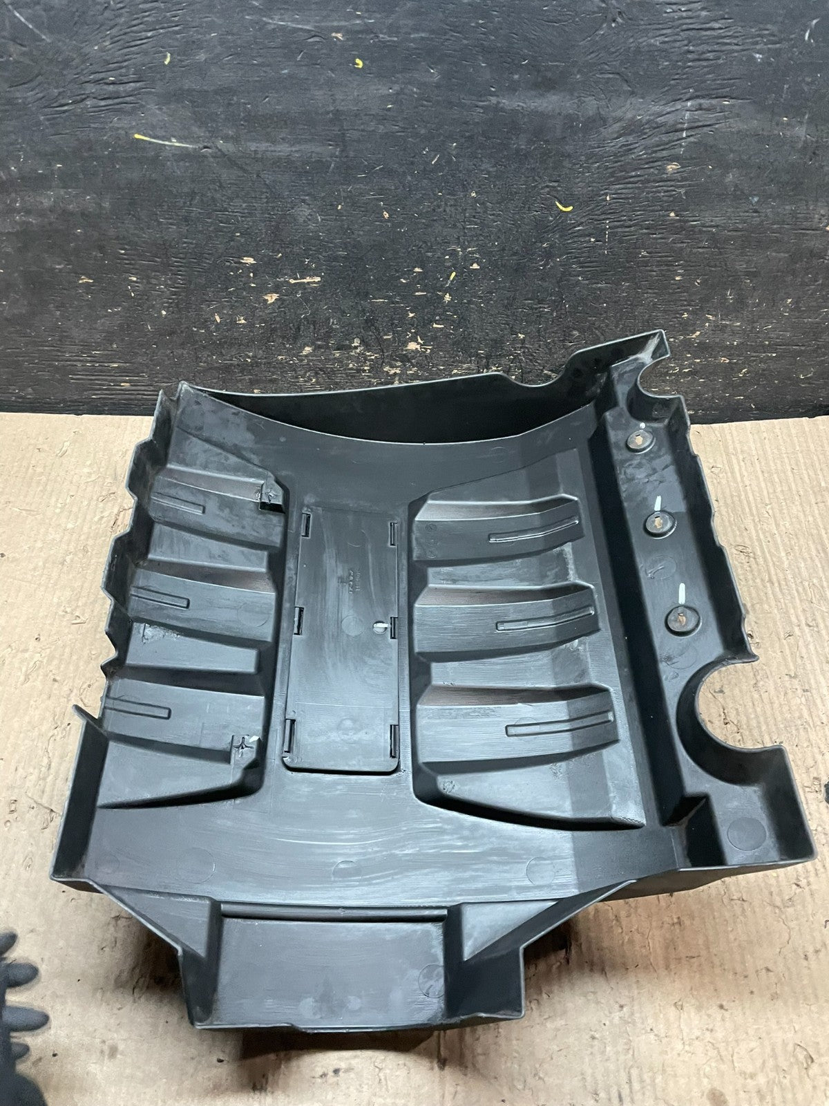 2006 to 2008 Honda Pilot Black Engine Cover OEM 3.5L V6815 DG6