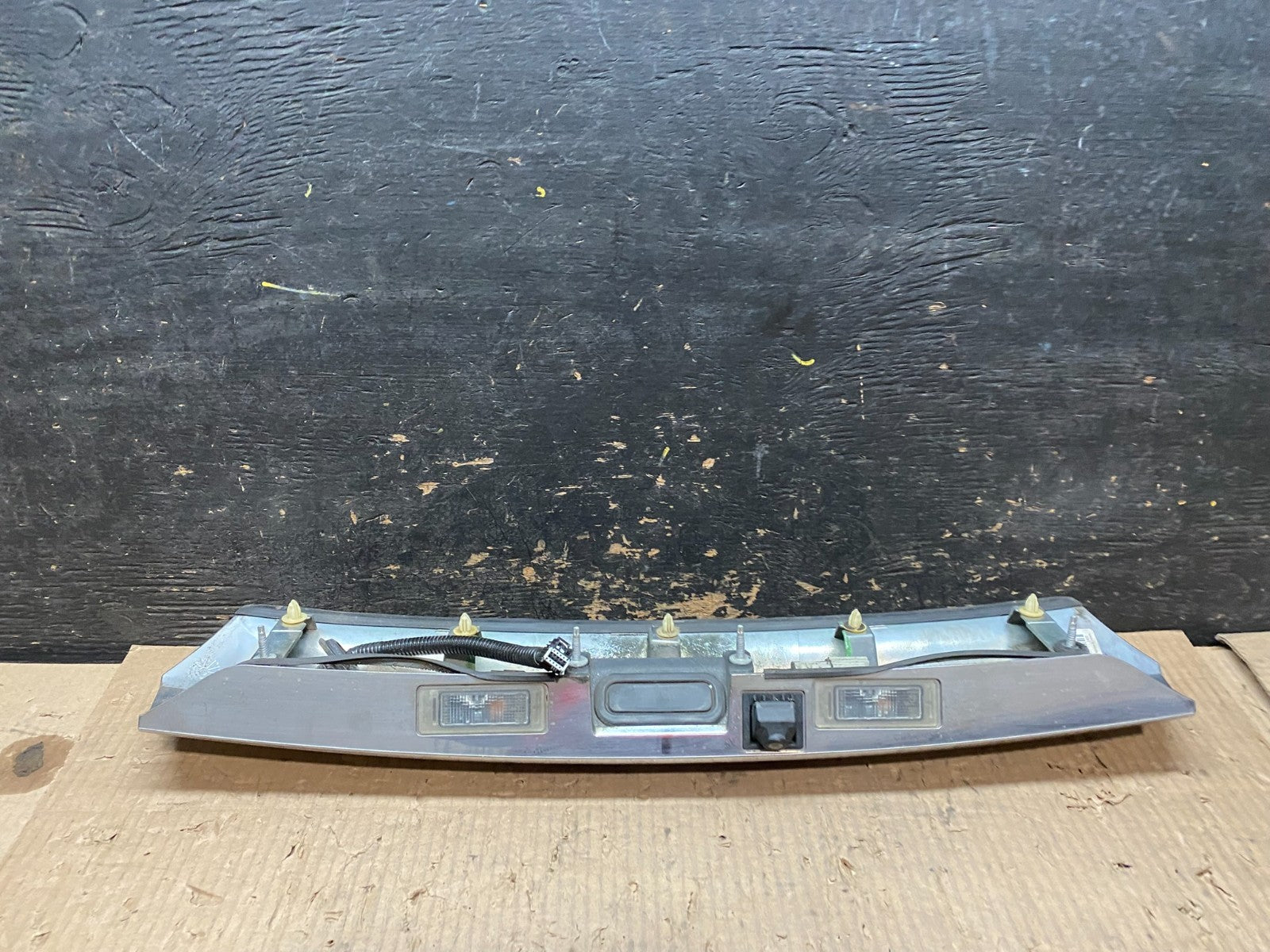 2010-2015 Gmc Terrain Lift Gate Handle Trim Back Up Camera 20881057 X0125 DG4