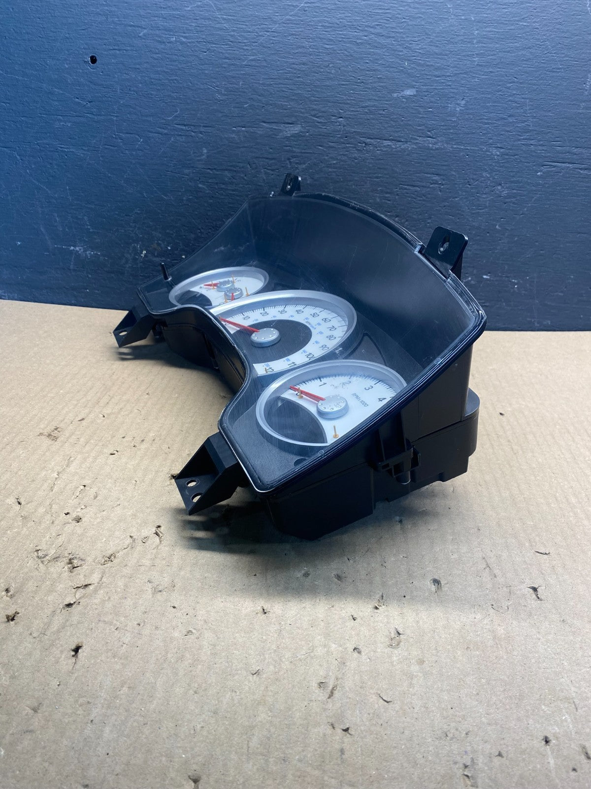 2006 Dodge Durango Speedometer Instrument Cluster Gauge AC8927 DG3