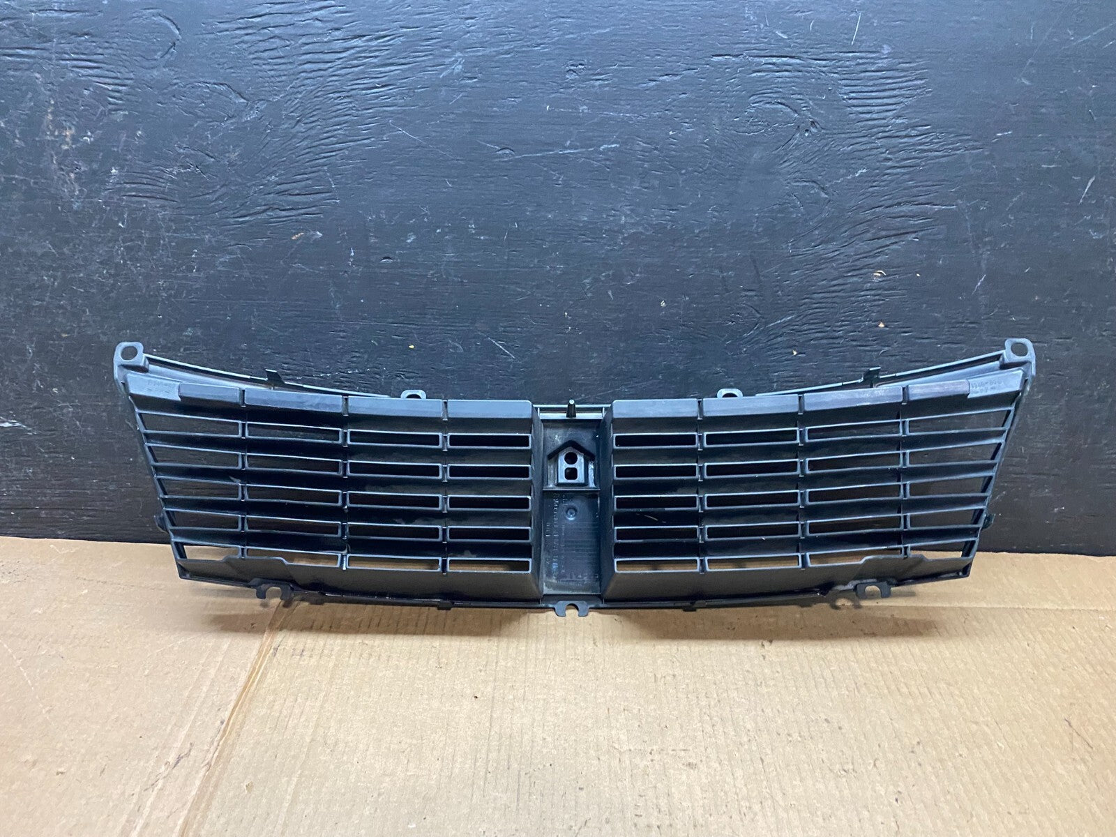 2010 to 2013 Suzuki Kizashi Front Upper Base Grille Grill G3195 DG13