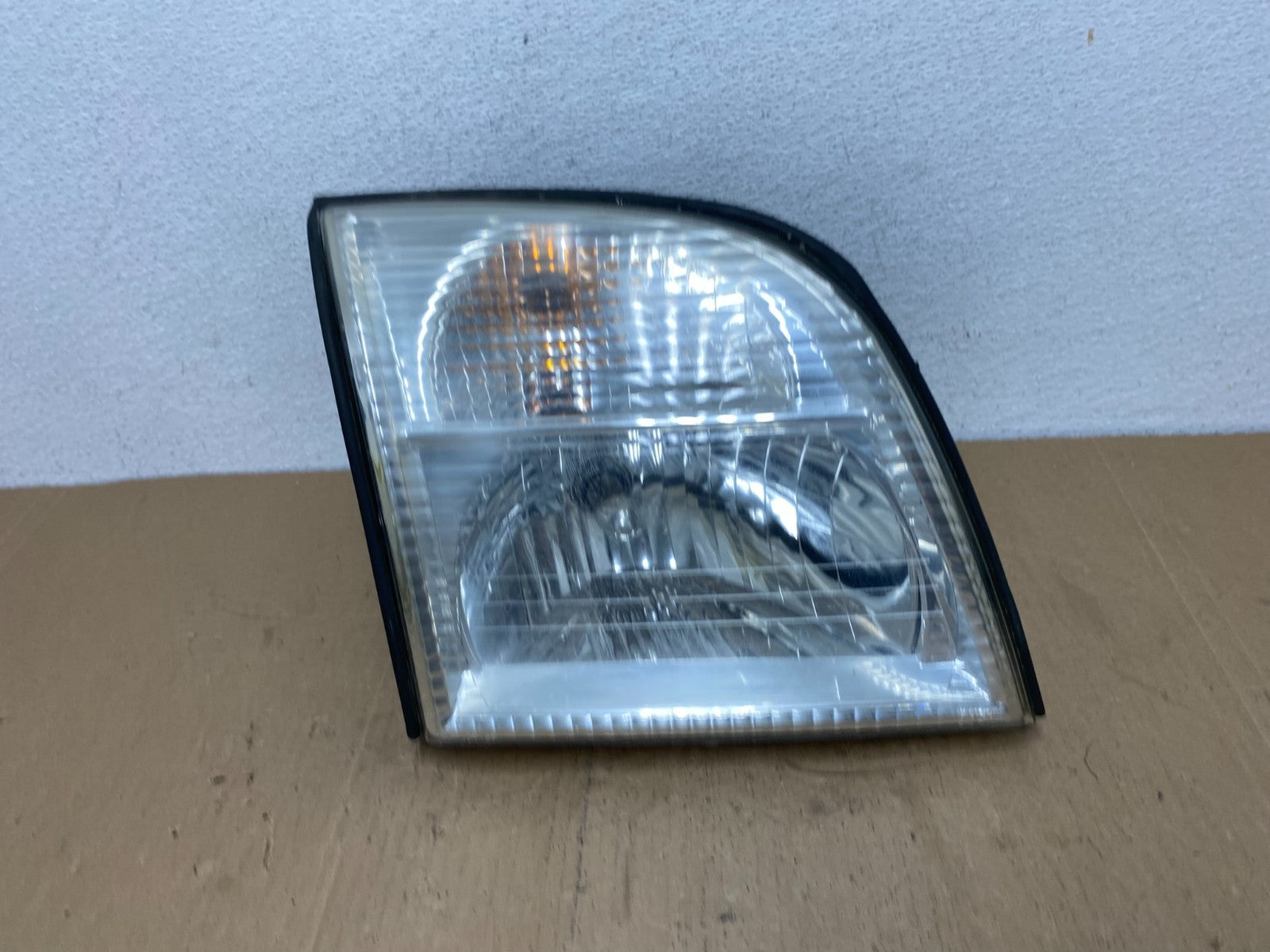 2002-2005 Mercury Mountaineer Right Passenger Halogen Headlight AC5756 DW0
