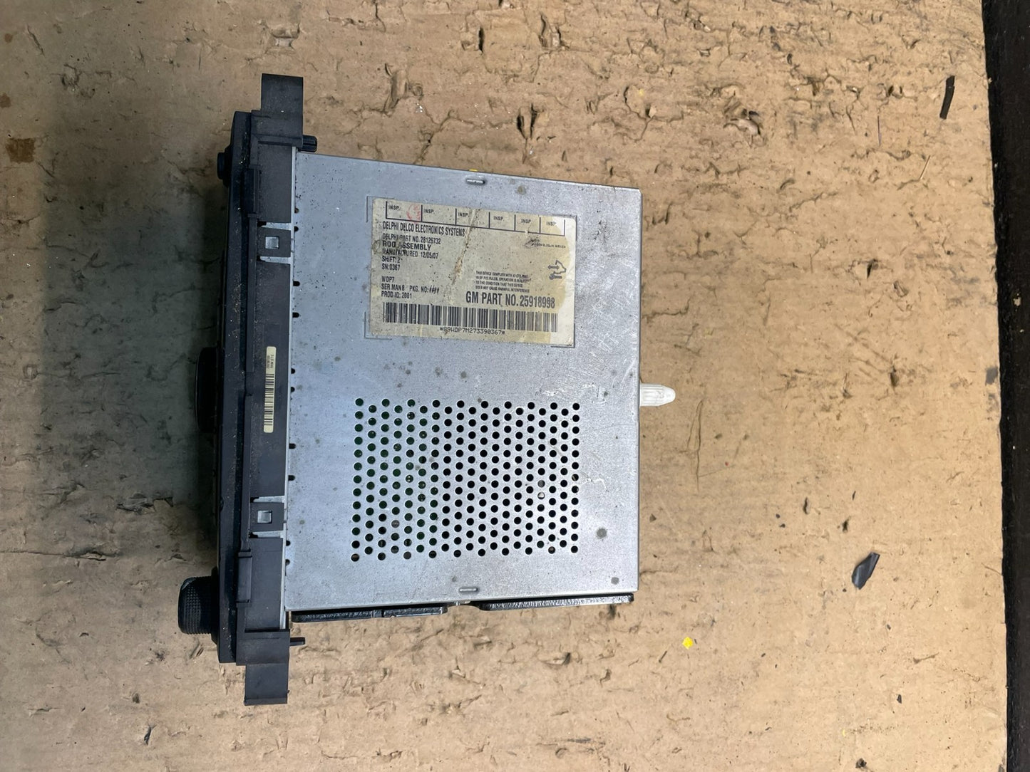 2007 to 2014 GMC Chevy Truck Yukon Silverado AM FM Radio OEM W7007 DG4
