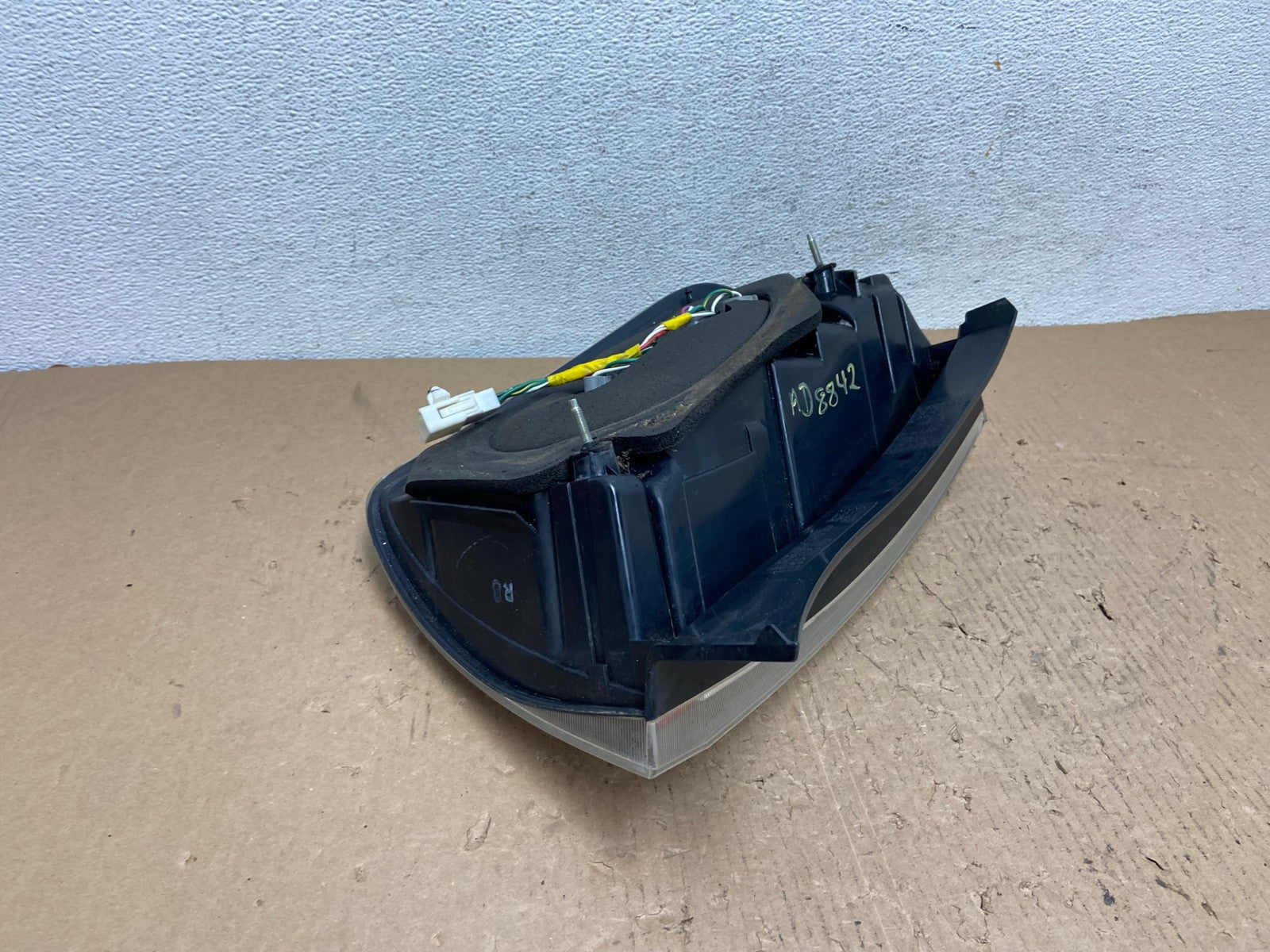 2004 - 2005 Toyota Prius Right Passenger Side Rh Tail Light AD8842 LK4