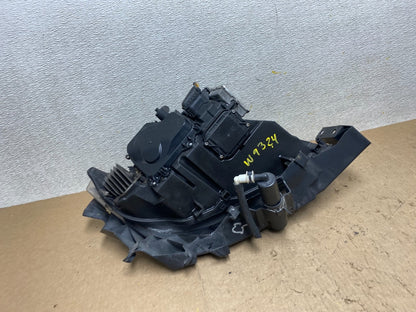 2009-2011 Bmw 3 Series 328i 4/D Sedan Left Driver Headlight Xenon OEM W9324 DG8
