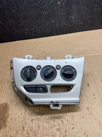 2013 2014 Ford Focus Ac Heater Climate Control Temperature AD1961 DG0