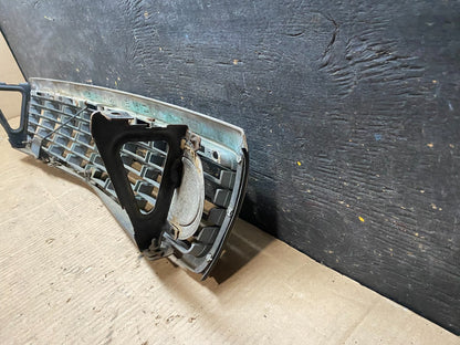 1993 to 1996 Chevrolet Caprice Front Upper Grill Grille u6415 DG8