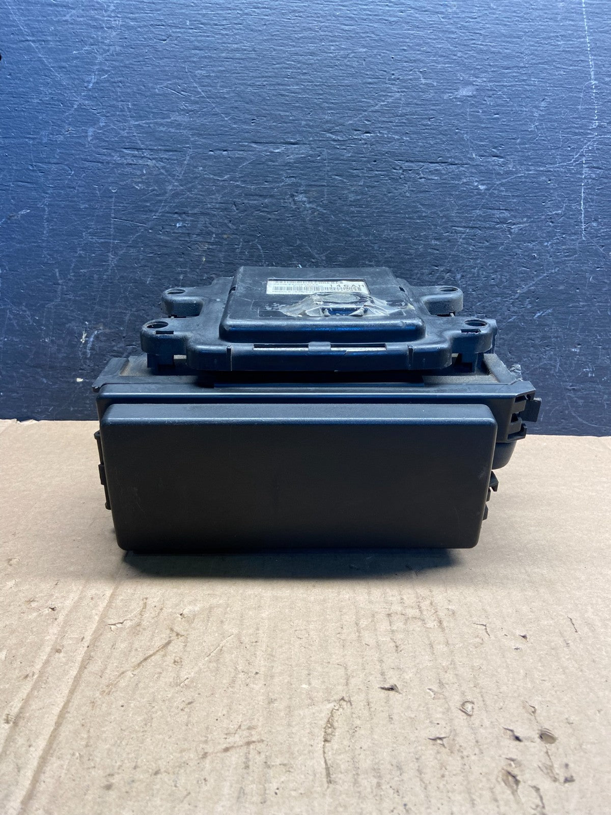 2005 Jeep Grand Cherokee Commander BCM Body Control Module AE2339 DW5