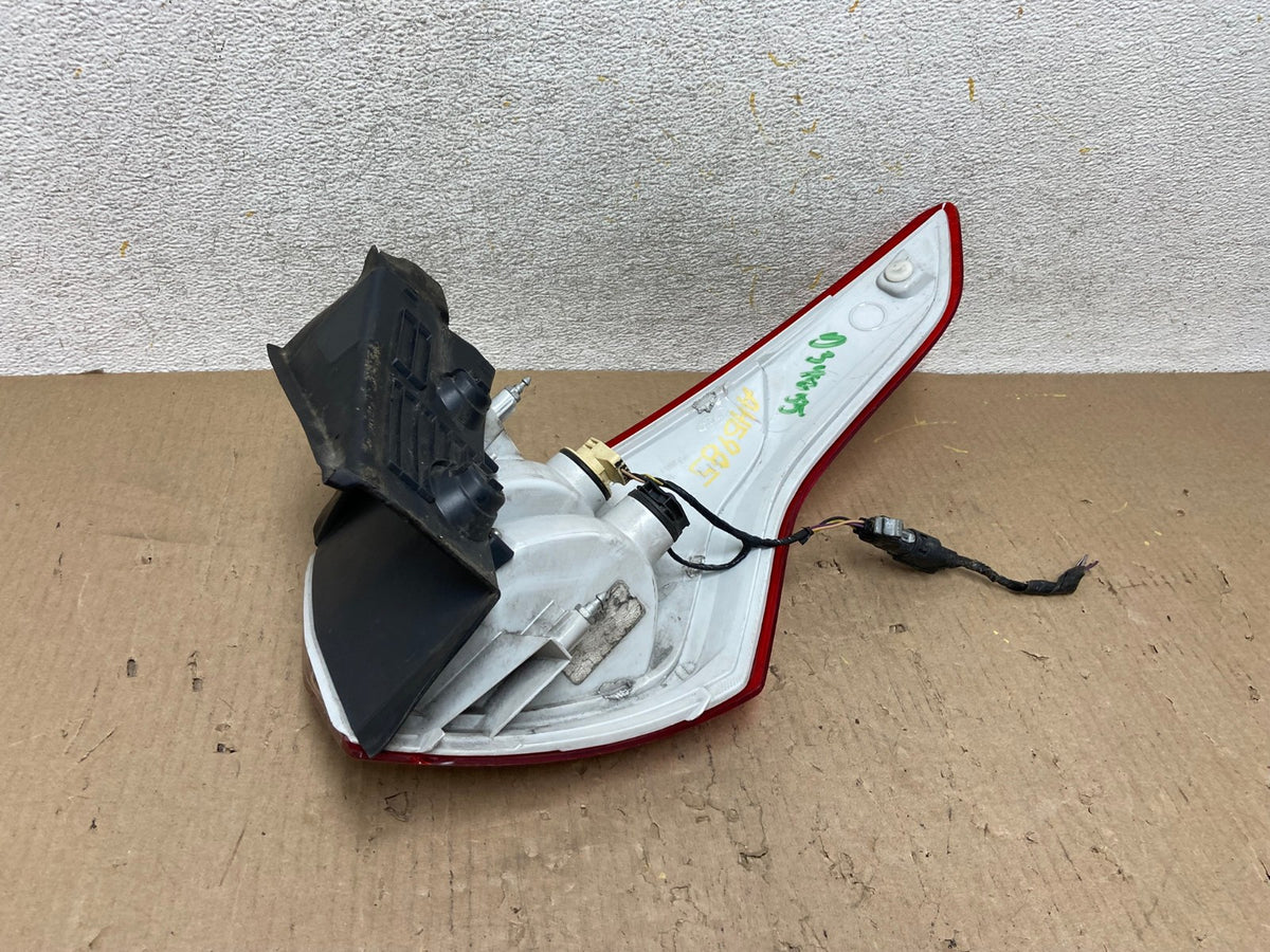 2013 to 2016 Ford Escape Left Driver LH Side Tail Light AH5985 LK5