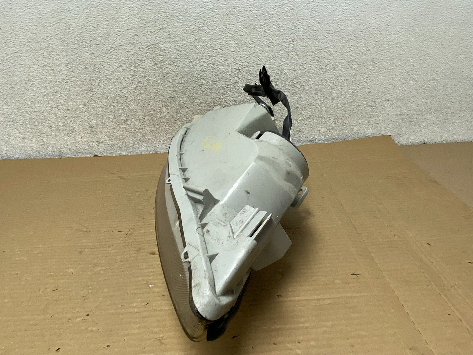 2002 2003 2004 Toyota Camry Left Driver Lh Side Halogen Headlight AG8953 DW12