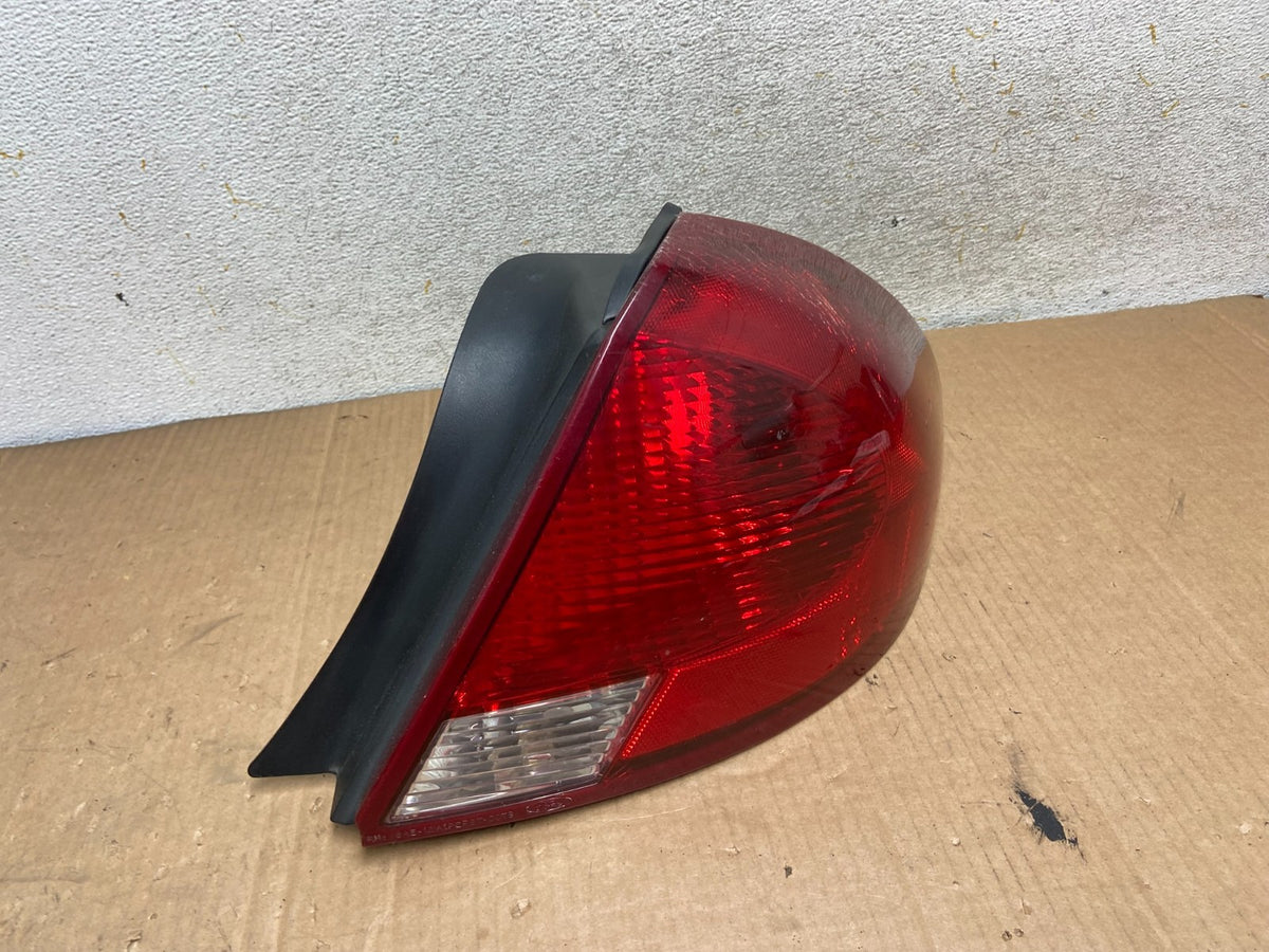2000 to 2003 Ford Taurus Right Passenger Rh Side Tail Light AI8456 LK2