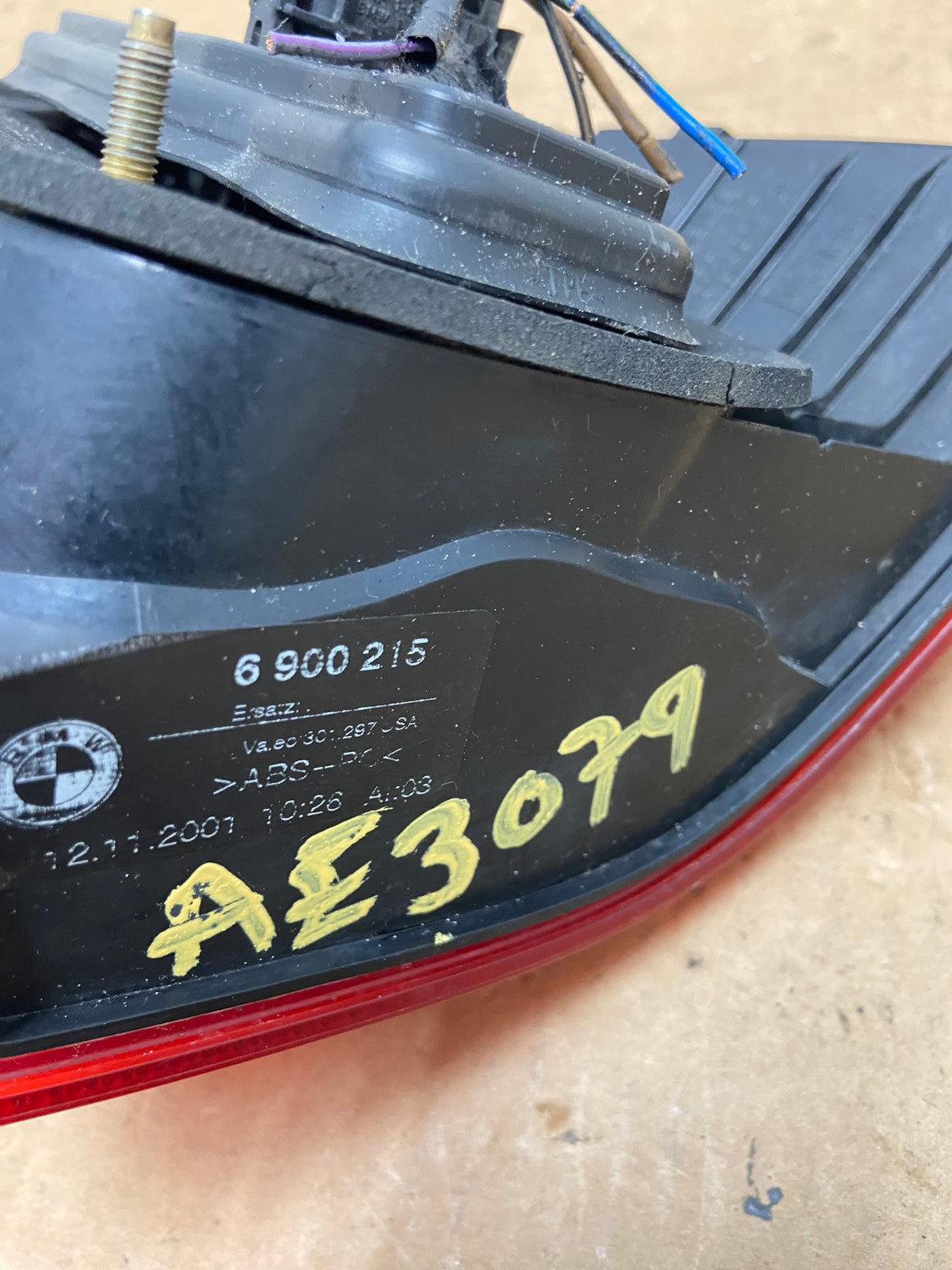 2001 2003 BMW 5 Series E39 Wagon Left Driver LH Tail Light AE3079 LK7