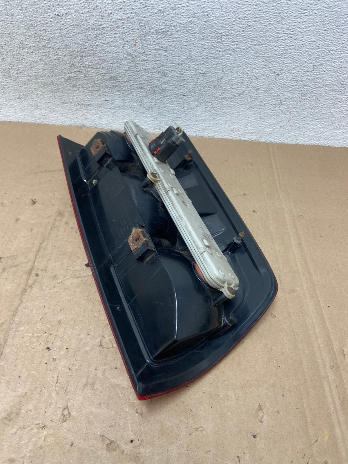 2002 to 2006 Dodge Ram 1500 Right passenger Rh side Tail Light AG4736 LK5