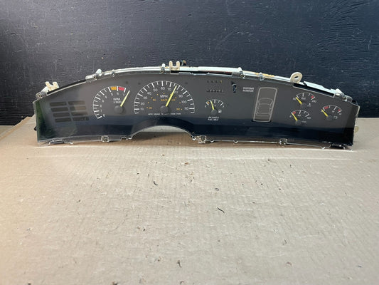 1995 to 1996 Pontiac Boneville Cluster Speedometer Gauge ae3384 DG0