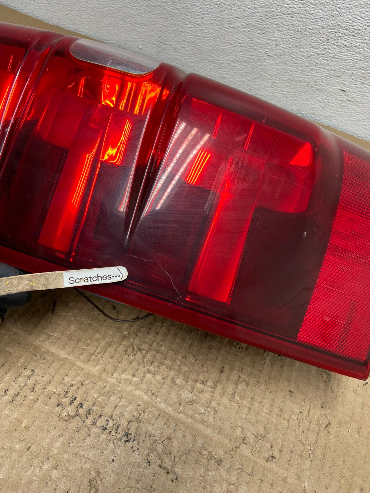 2008-2014 Chevrolet Tahoe Suburban Driver Lh Left Side Tail Light AC4111 LK3