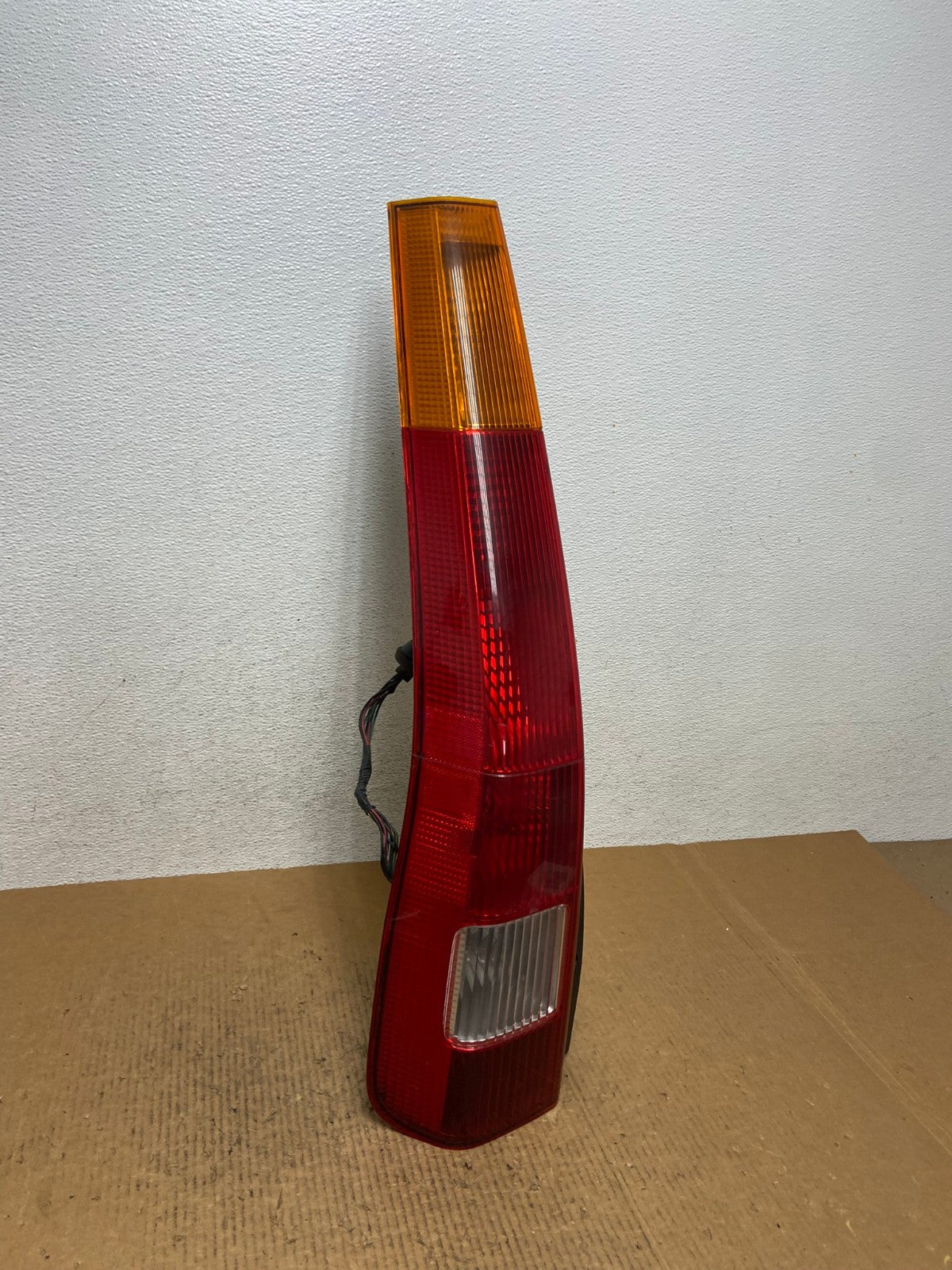 2002 2003 2004 Honda Crv Cr-v Left Driver Lh Tail Light AE1531 LK2