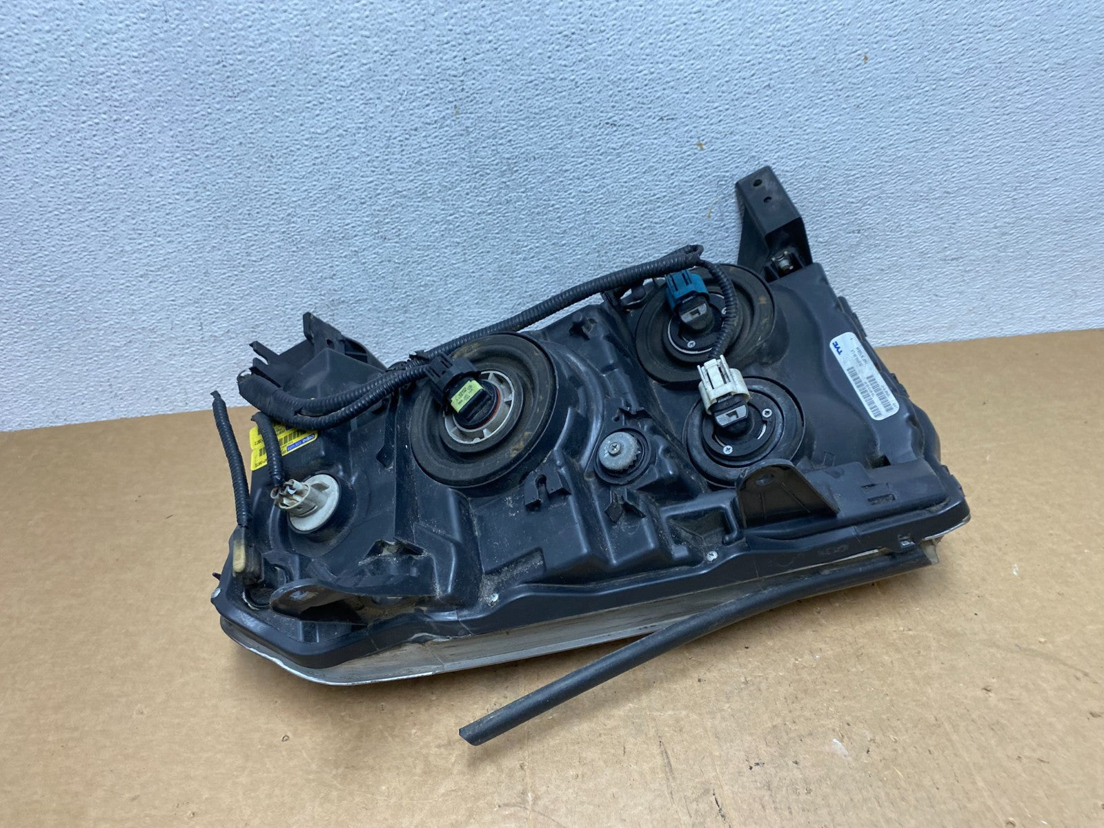 2009 2010 2011 Honda Pilot Right Passenger RH Halogen Headlight AD6251 DW4