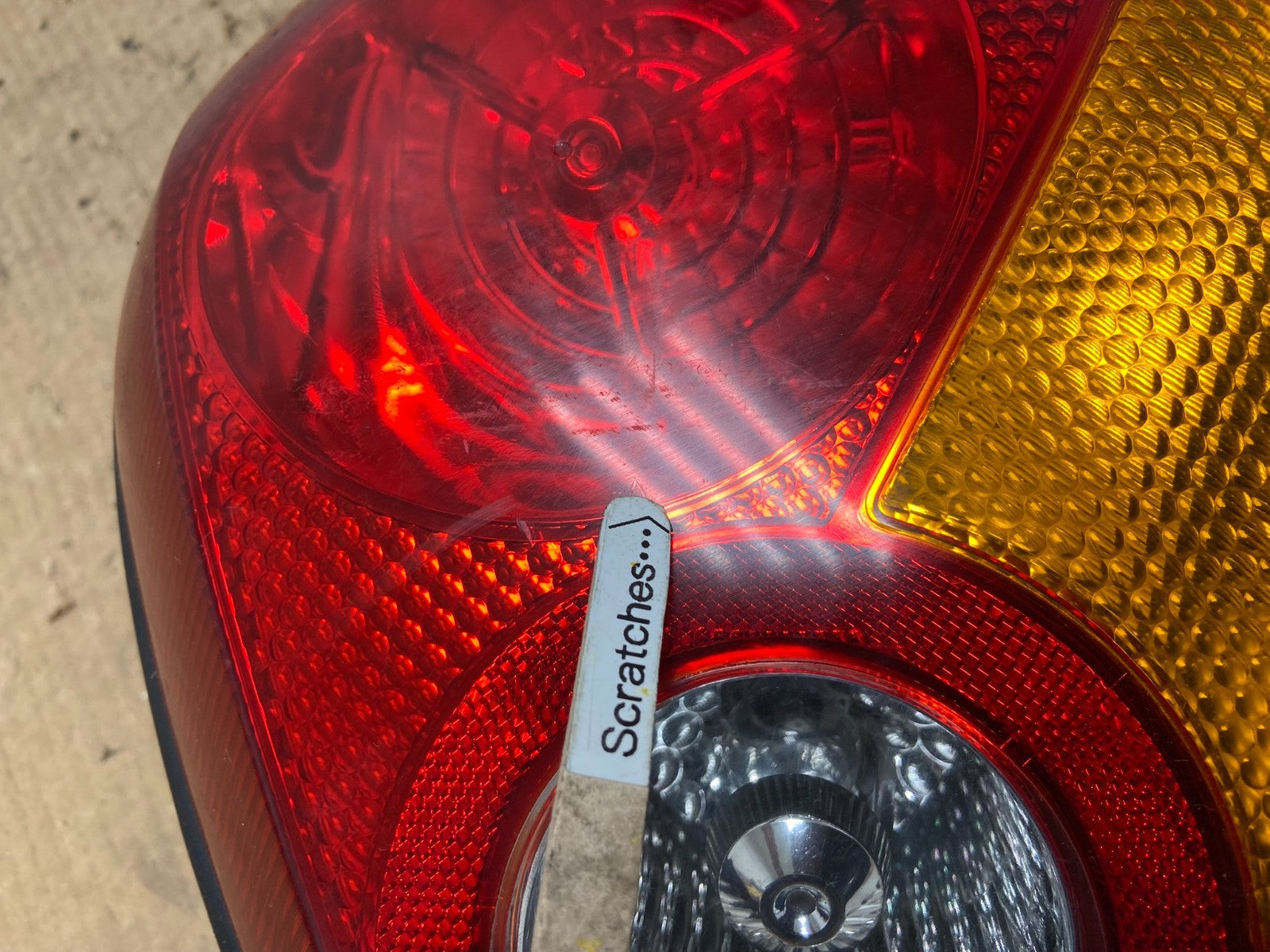 2003 2004 Hyundai Tiburon Coupe Right Passenger Rh Side Tail Light Oem AA8452 LK3