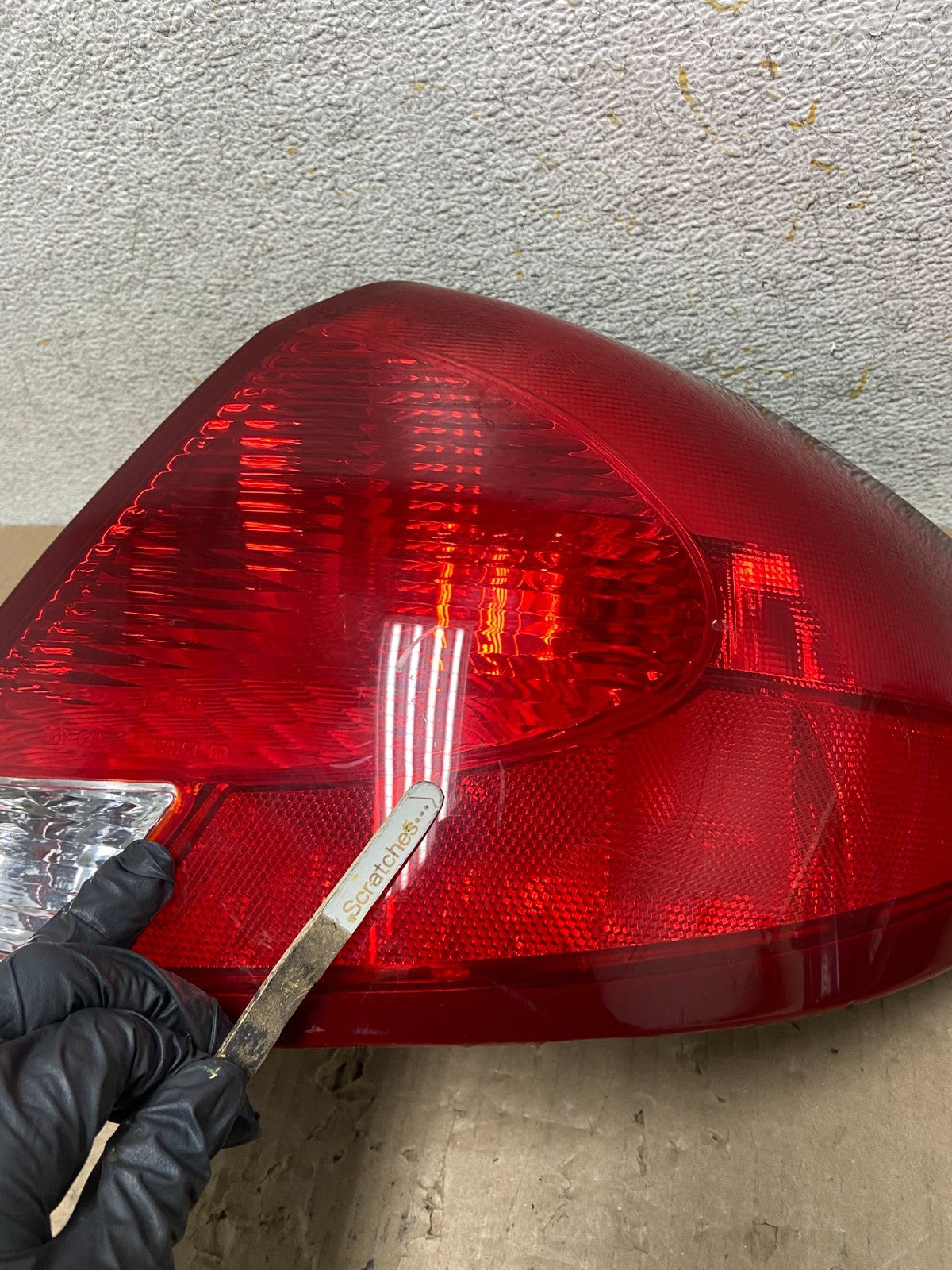 2000 to 2003 Ford Taurus Right Passenger Rh Side Tail Light AI9661 LK4