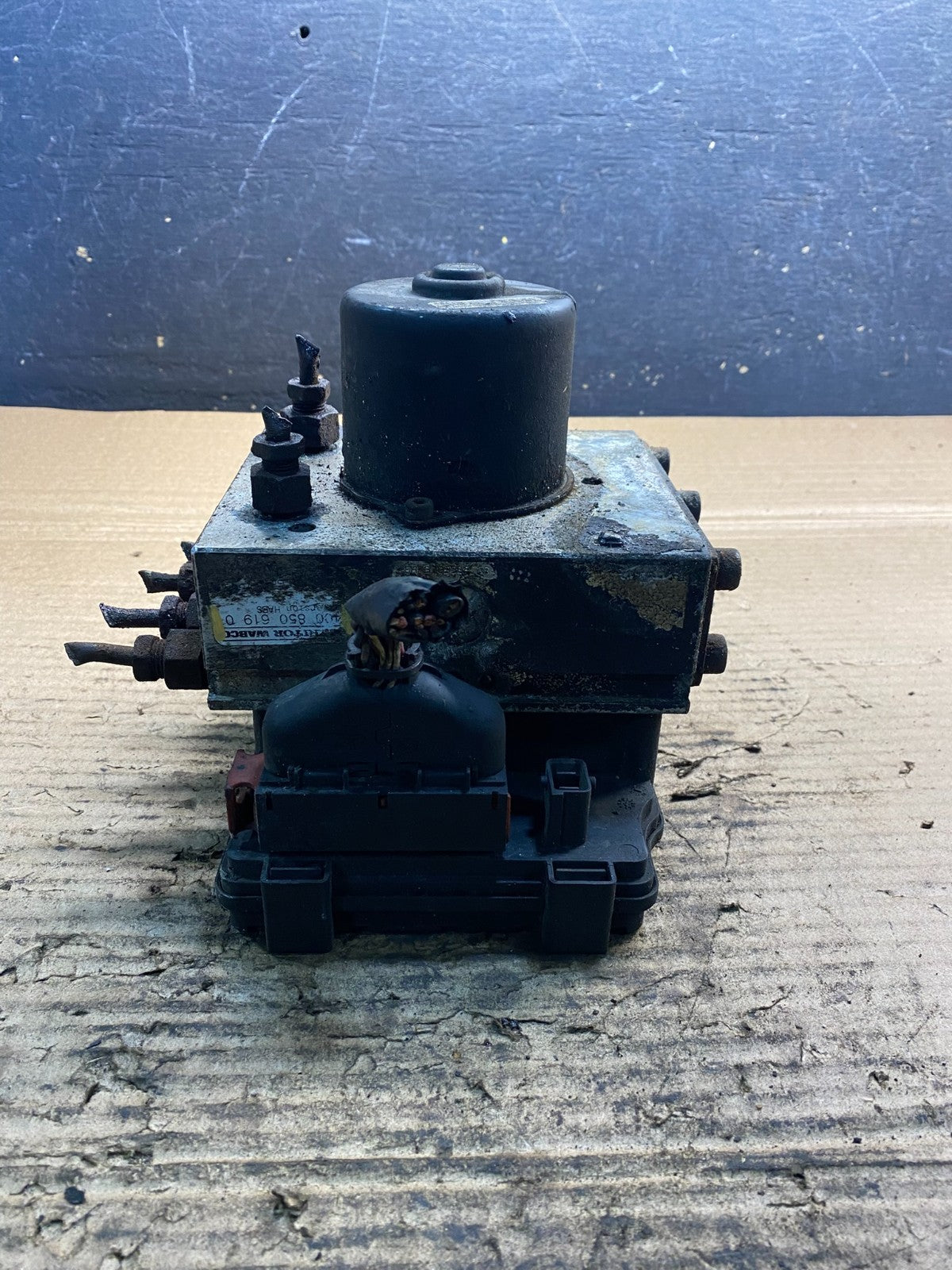 Wabco ABS Pump Hydraulic W/ Module P/N 4460470002 aa3338 DG2