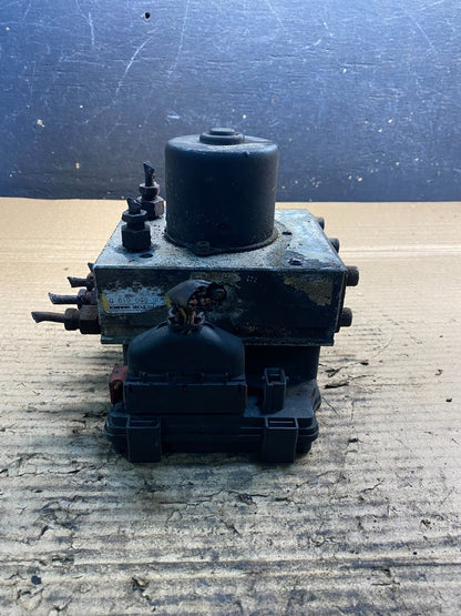 Wabco ABS Pump Hydraulic W/ Module P/N 4460470002 aa3338 DG2