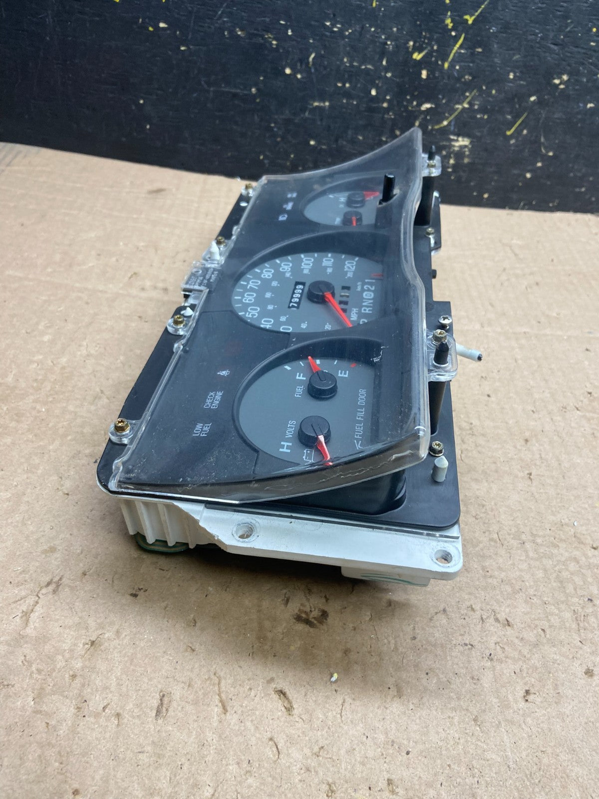 1998 to 2005 Mercury Marquis Speedometer Cluster Gauge Oem z1616 DG2