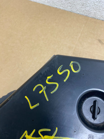 1994 to 1995 Mercedes E Class W124  Left Driver LH Side Tail Light L7550 DW9