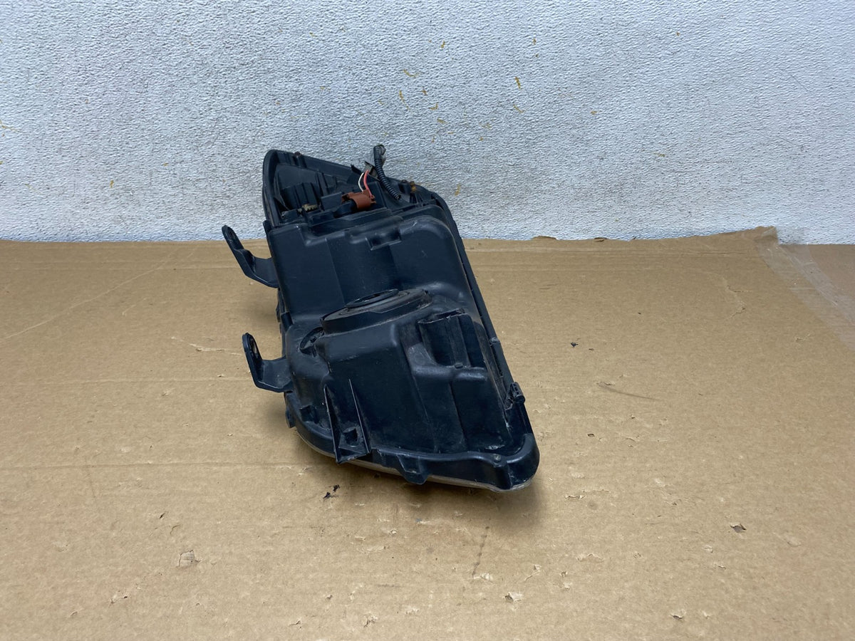 2004 2005 2006 Toyota Highlander Headlight Right Passenger RH Side AH8283 DW8