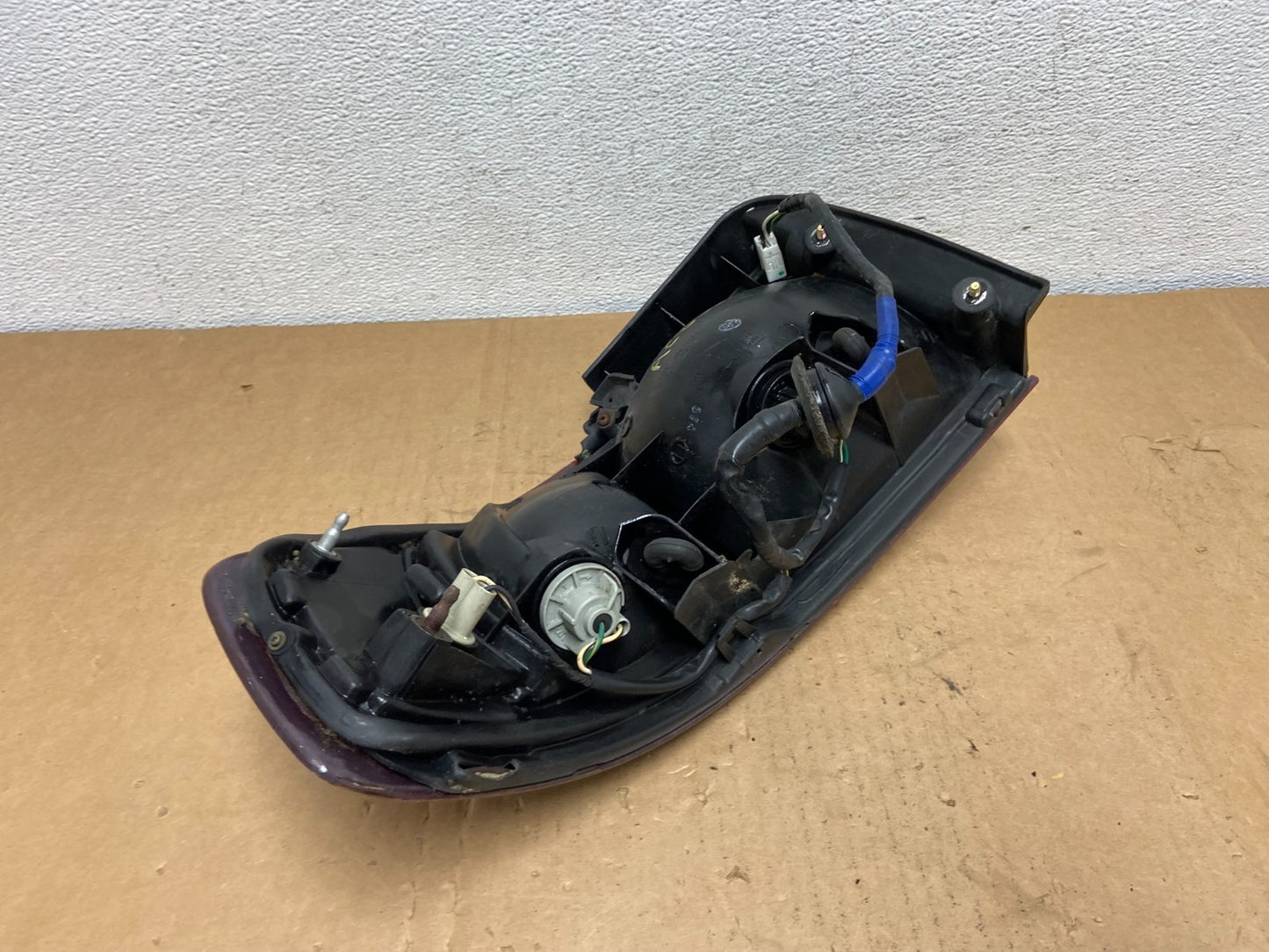 1995 - 1996 Toyota Camry Sedan Right Passenger Tail Light Lamp AC8536 DW5
