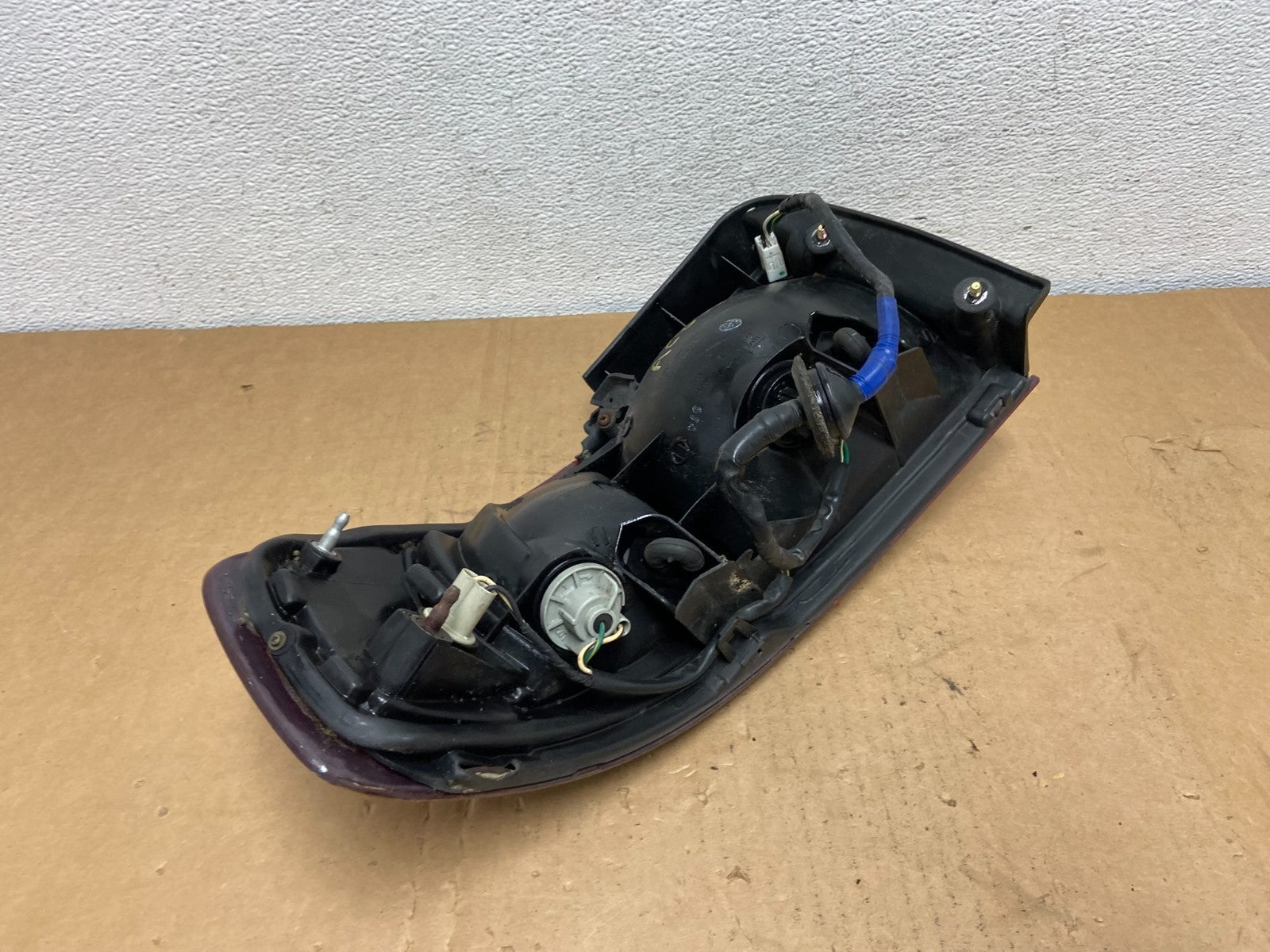 1995 - 1996 Toyota Camry Sedan Right Passenger Tail Light Lamp AC8536 DW5