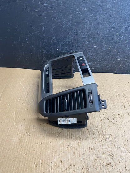 2007 to 2009 Hyundai Santa Fe Center Dashboard Radio Bezel Trim AF1551 DG1