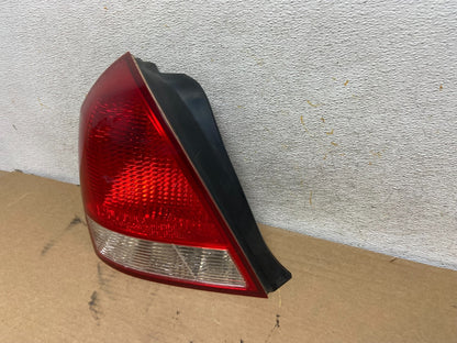 2001-2003 Sedan Hyundai Elantra Left Driver Lh Side Tail Light AH4468 DW2