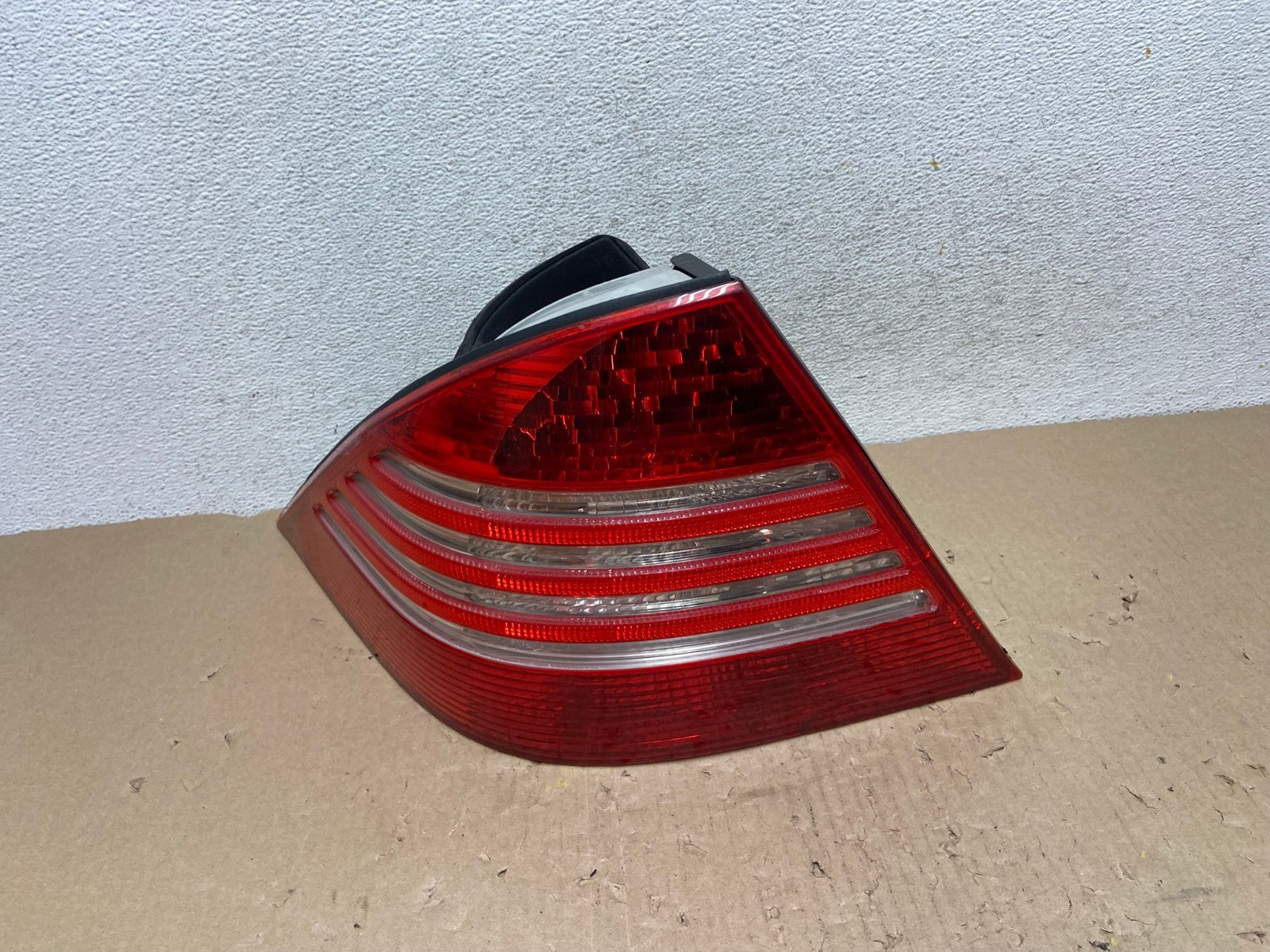 2003-2006 Mercedes-Benz S-Class Tail Light Left Driver Lh Side AG6995 LK0