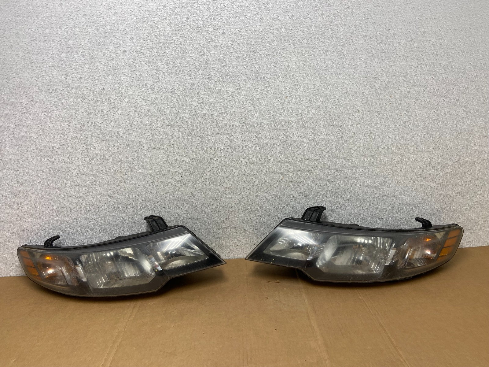 2010 2011 2012 Kia Forte Left+Right Side Headlights Halogen AC8373 DW0