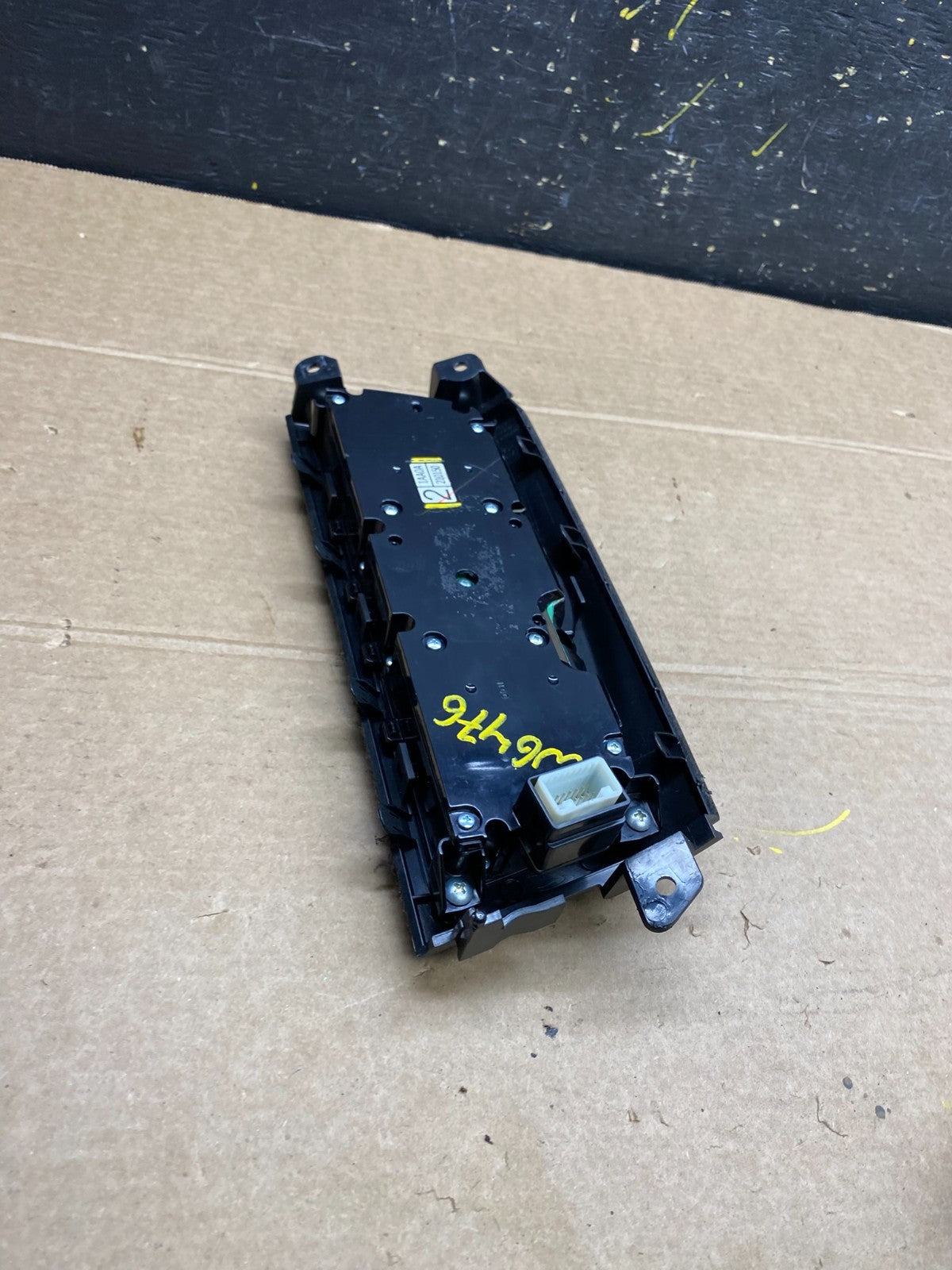 2009-2014 Nissan Murano AM FM Radio CD Control Panel W6476 DG5