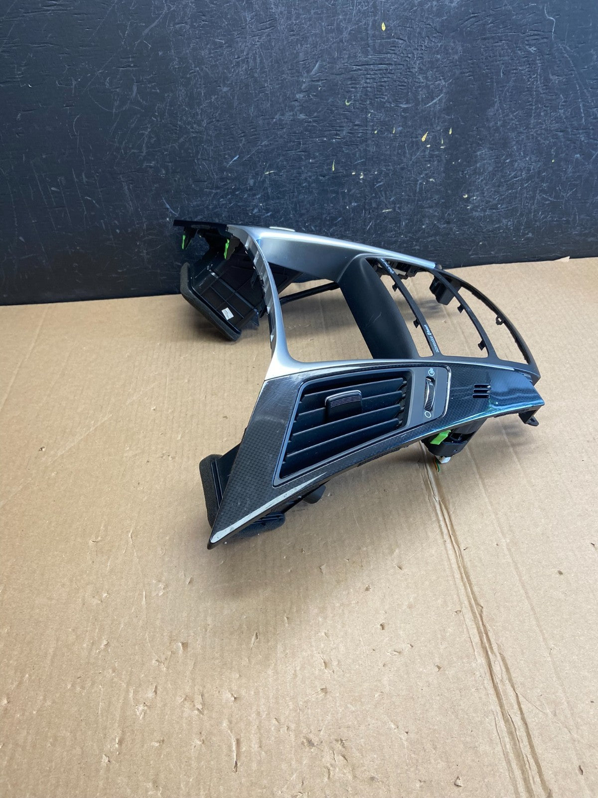 2011 - 2014 Hyundai Sonata Center Radio Climate Control Air Vent Bezel AE4396 DG1