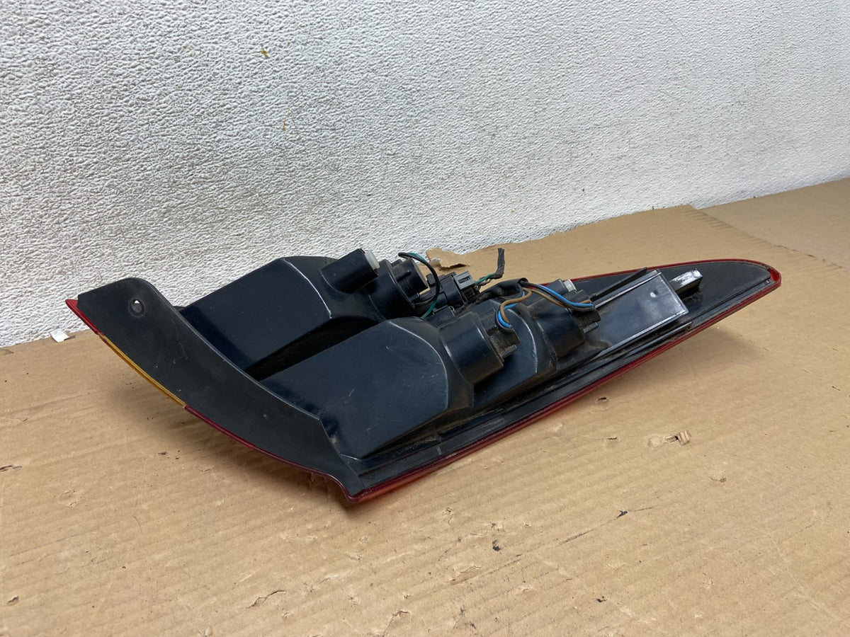 1997-2000 Saturn SC1 SC2 Coupe Right Passenger RH Tail Light AG8143 DW5