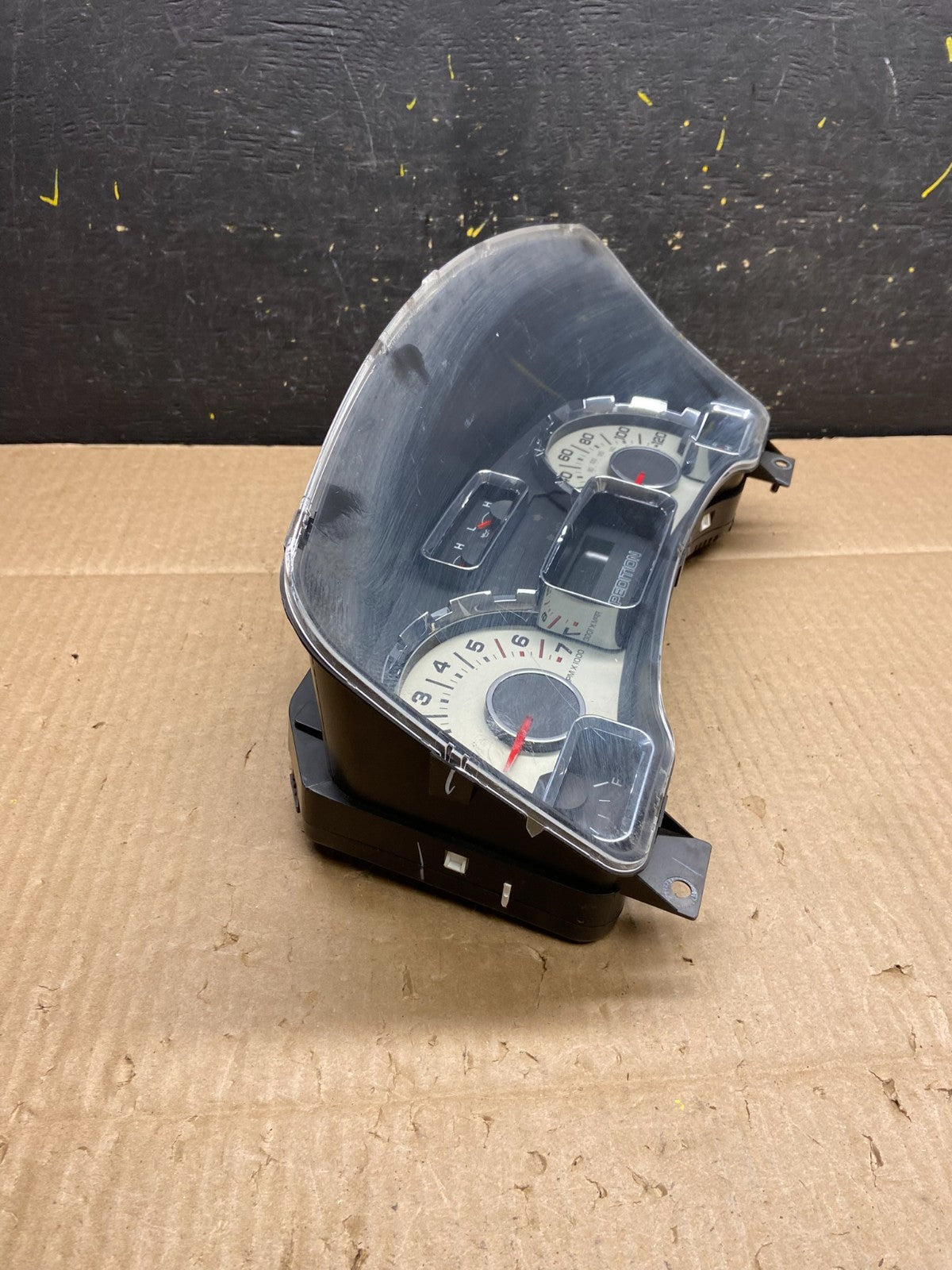 2007 Ford  Expedition Speedometer Cluster Gauge U5976 PS3