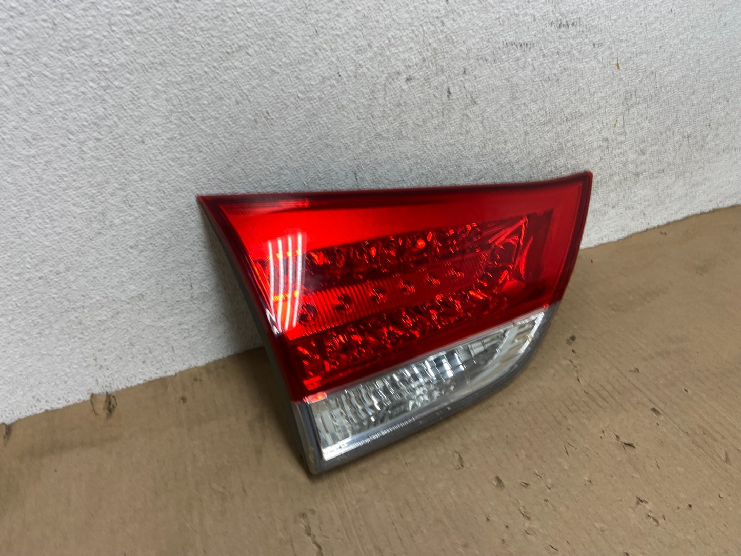 2011-2020 Toyota Sienna Left Driver LH Side Inner Tail Light AE9163 DG2