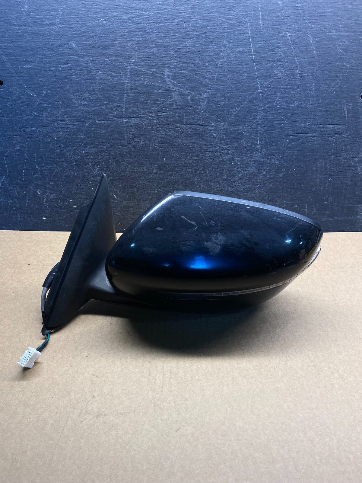 2014 to 2017 Nissan Rogue Left Driver LH W Door Mirror AG7166 DW0
