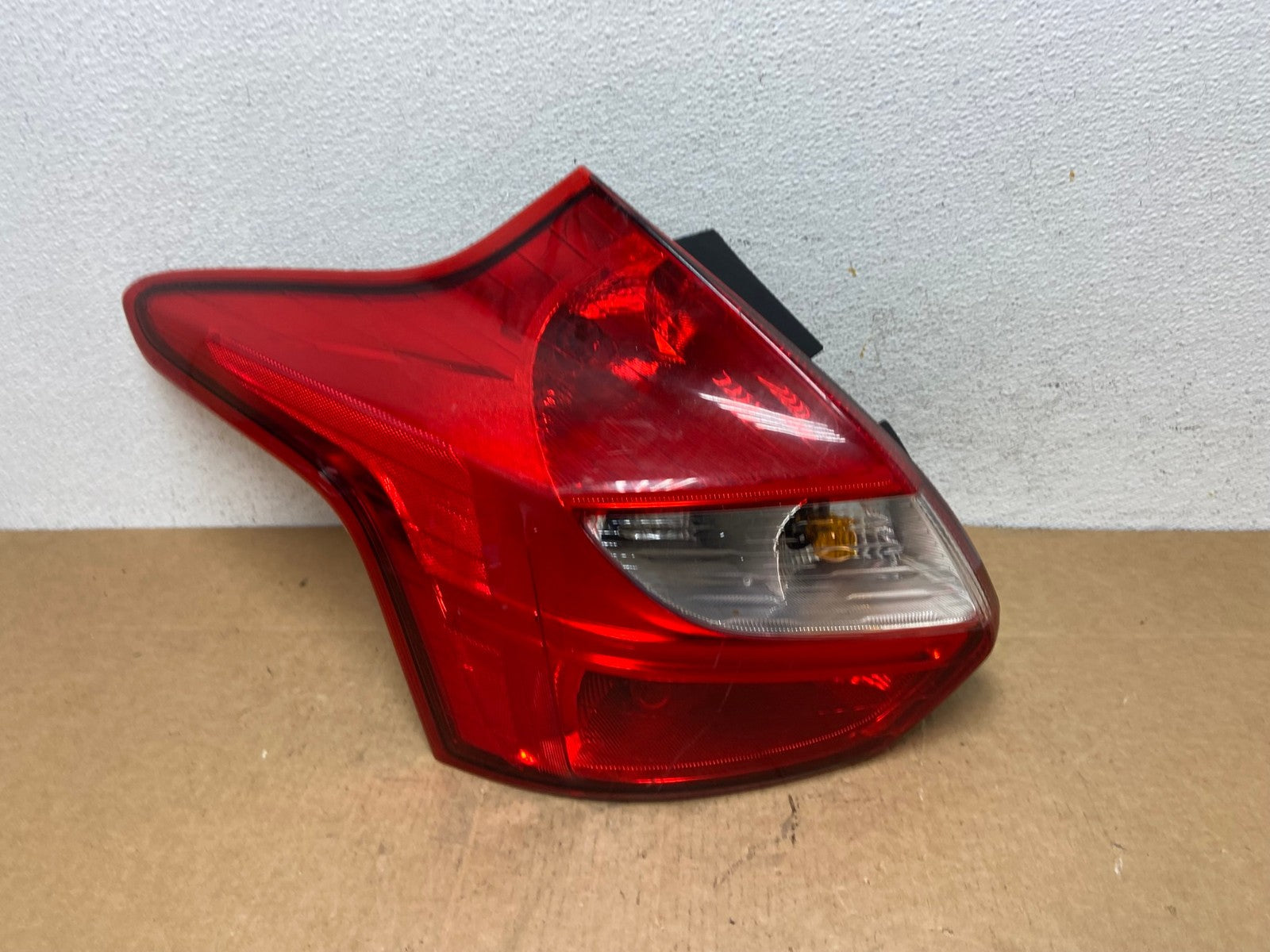 2012 2013 2014 Ford Focus Tail Light Hatchback Left Driver Lh Side AD6103 LK0