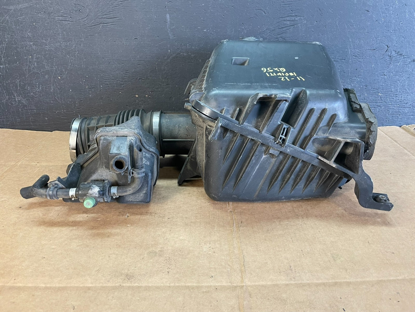2006 to 2007 Infiniti m35 Air Intake Manifold Box Inlet Housing AE0893 DG3